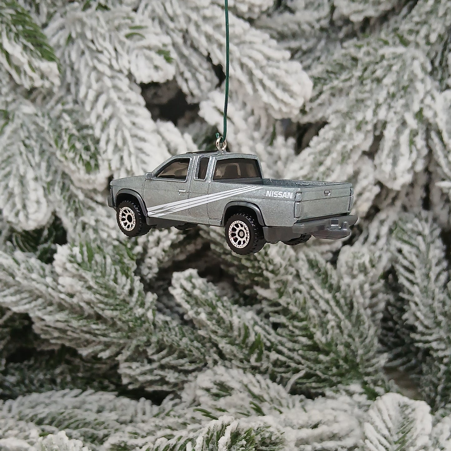 NISSAN Hardbody Truck Ornament Christmas Tree Gift Decoration 1986-1997 Silver White