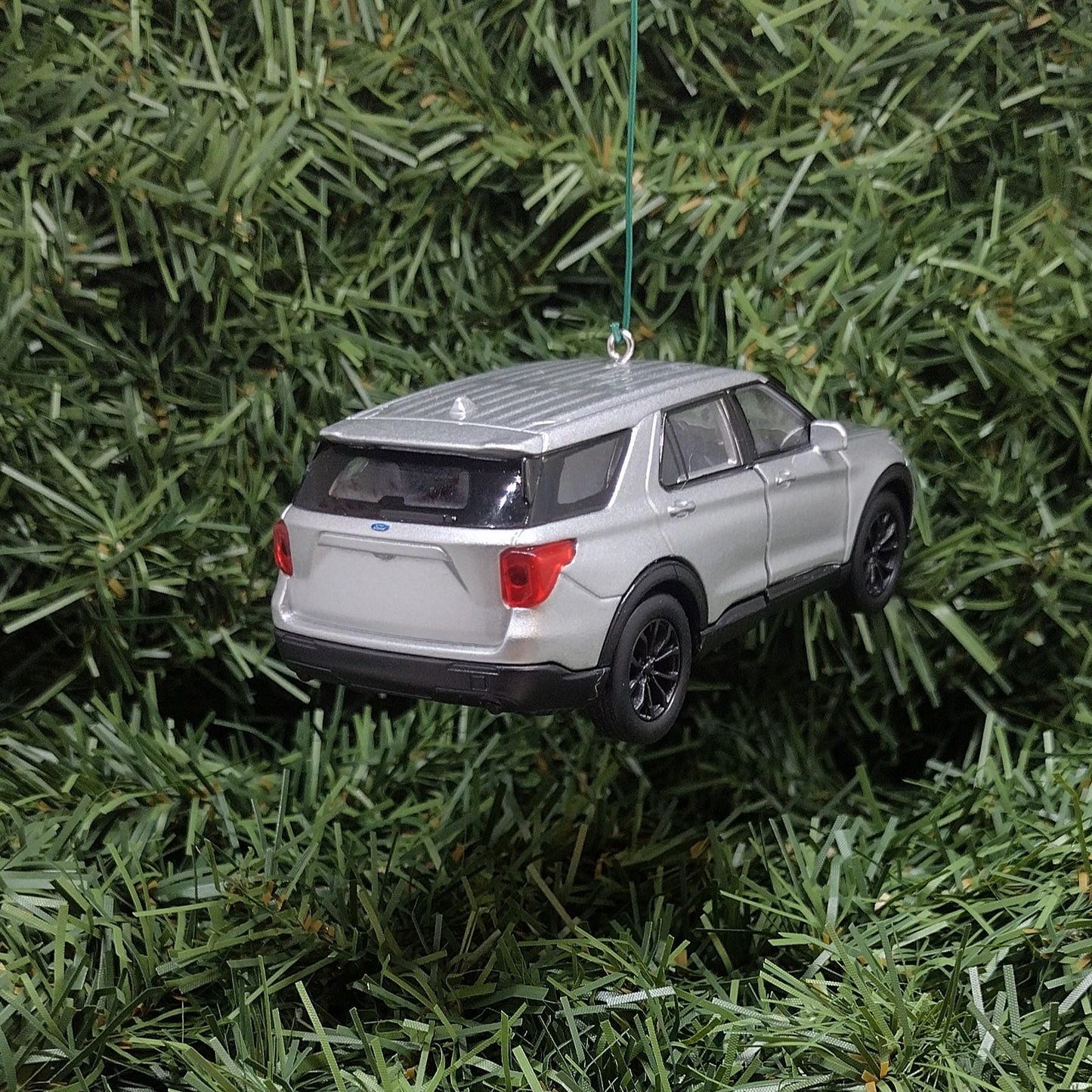 FORD Explorer Ornament Christmas Tree Decoration 2023 Fun Automotive Xmas Gift Idea 5 inch Silver Blue Red 2020 2021 2022 2024