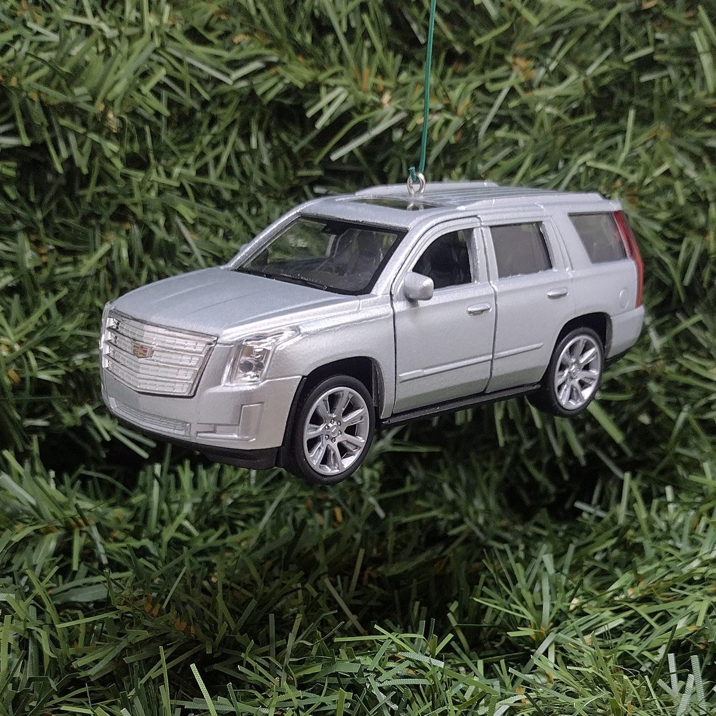 CADILLAC ESCALADE Ornament 2017 Christmas Tree Decoration Unique Xmas Gift Idea 5 inches long Silver Caddy 2015 - 2020