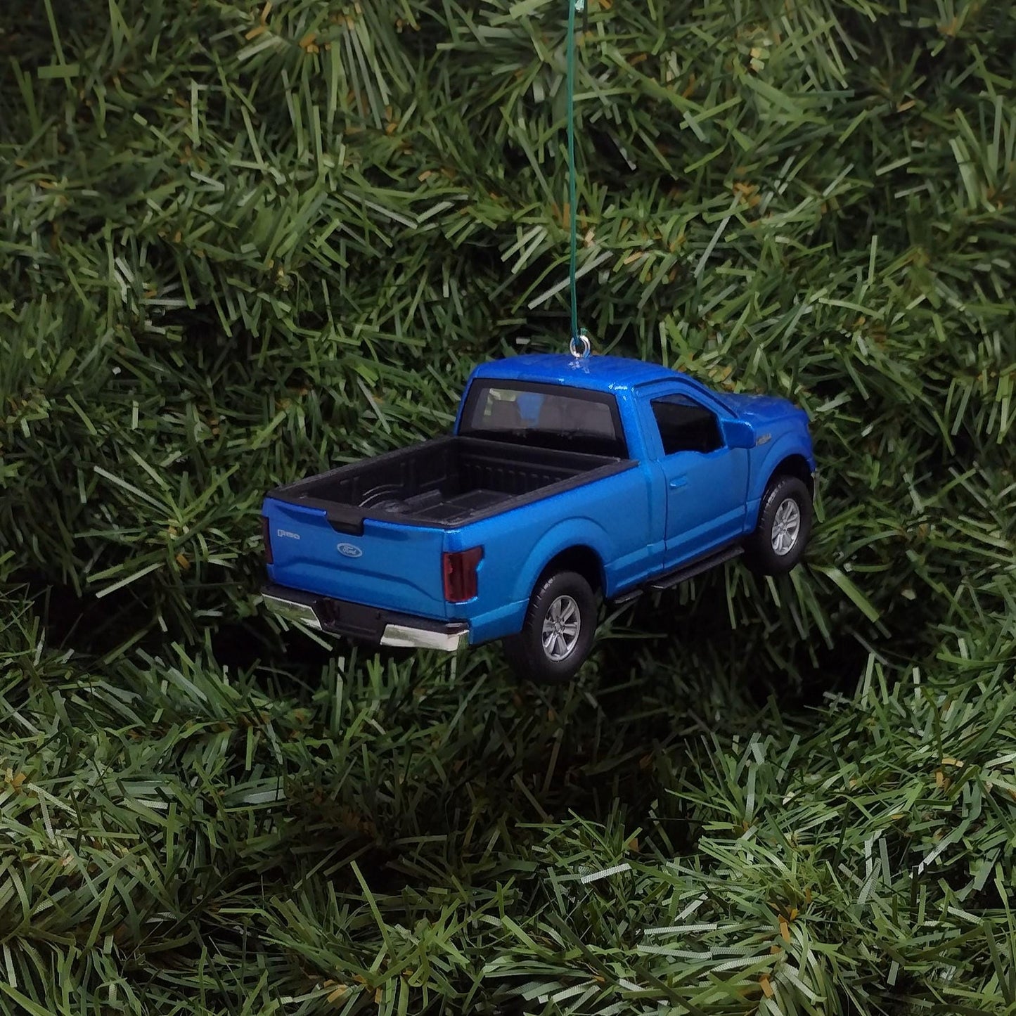 FORD F-150 Truck Ornament Christmas Tree Decoration Fun Automotive Xmas Gift Idea 5 inch 2015-2020 White Red Blue