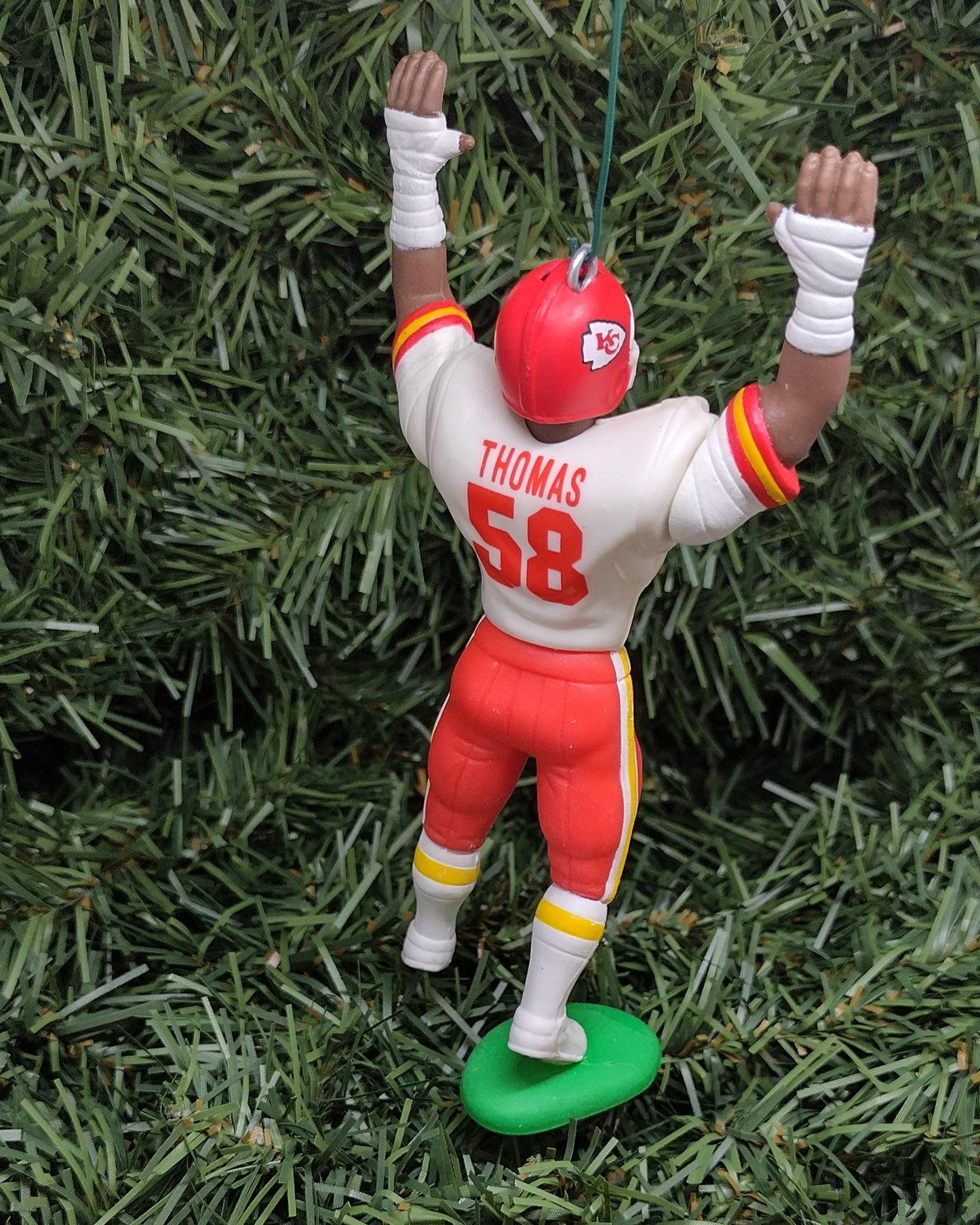 Derrick Thomas KANSAS CITY CHIEFS Christmas tree ornament xmas nfl football figure unique gift