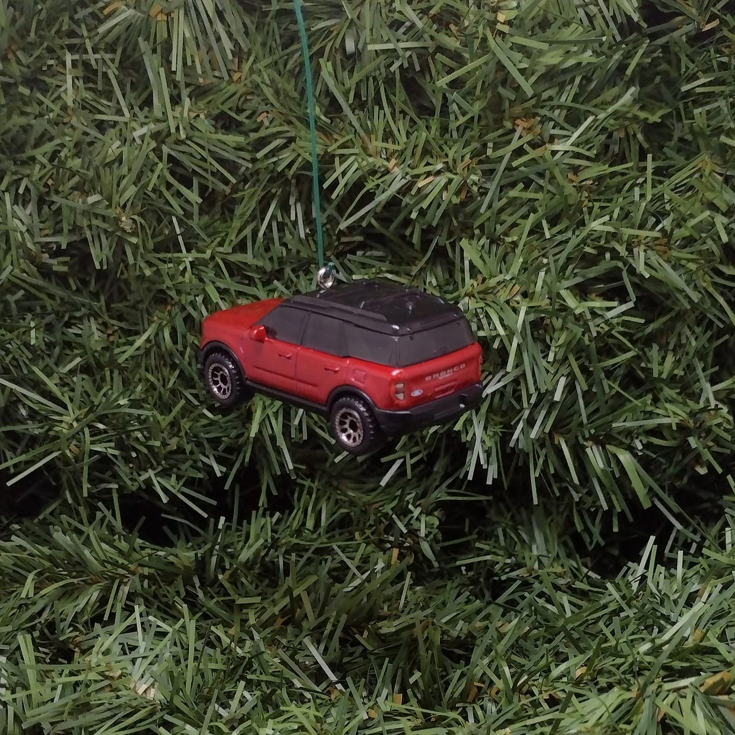 FORD BRONCO SPORT 2022 Ornament Christmas Tree Decoration Unique Gift Idea 2021 2023 2024 4x4 Suv Red Green