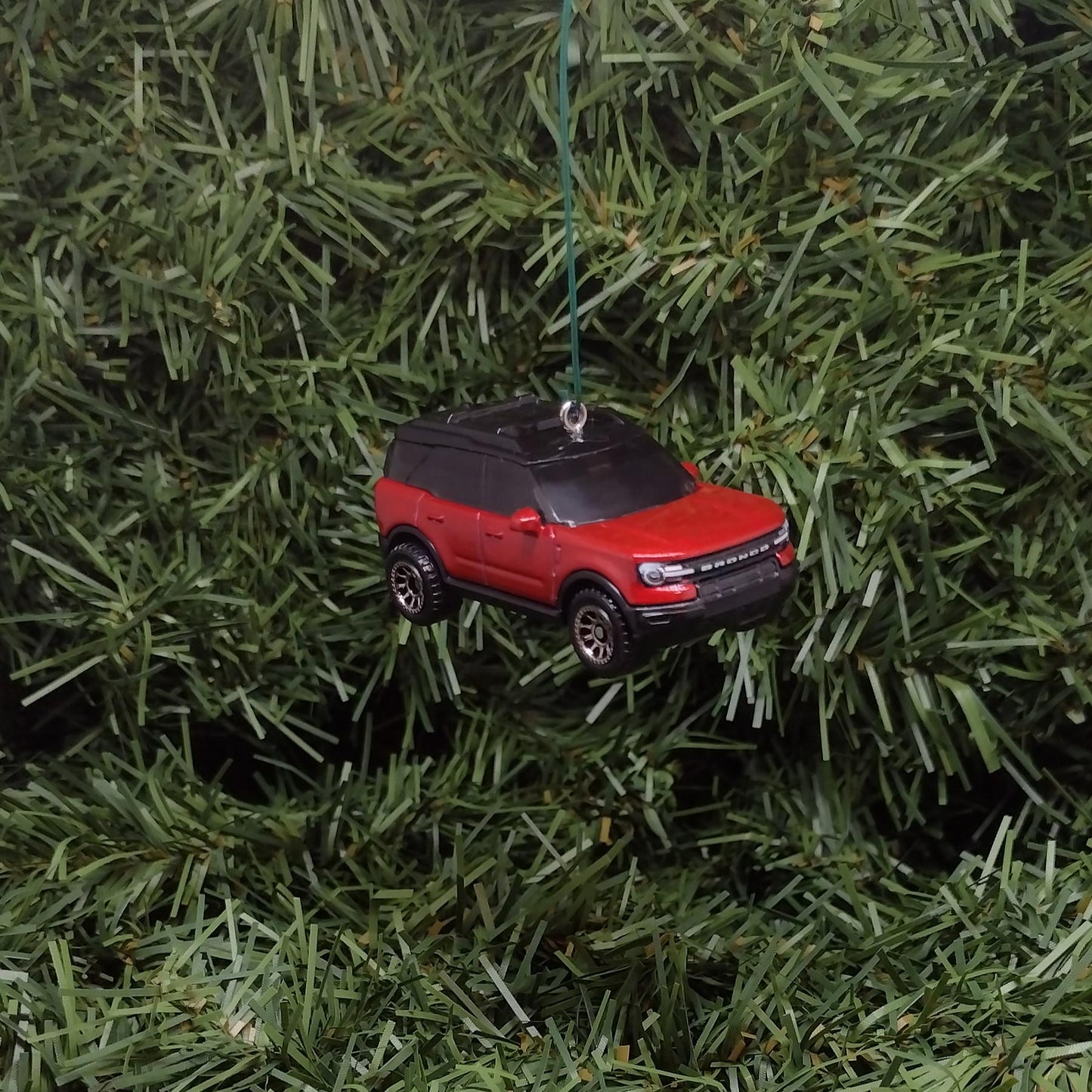 FORD BRONCO SPORT 2022 Ornament Christmas Tree Decoration Unique Gift Idea 2021 2023 2024 4x4 Suv Red Green