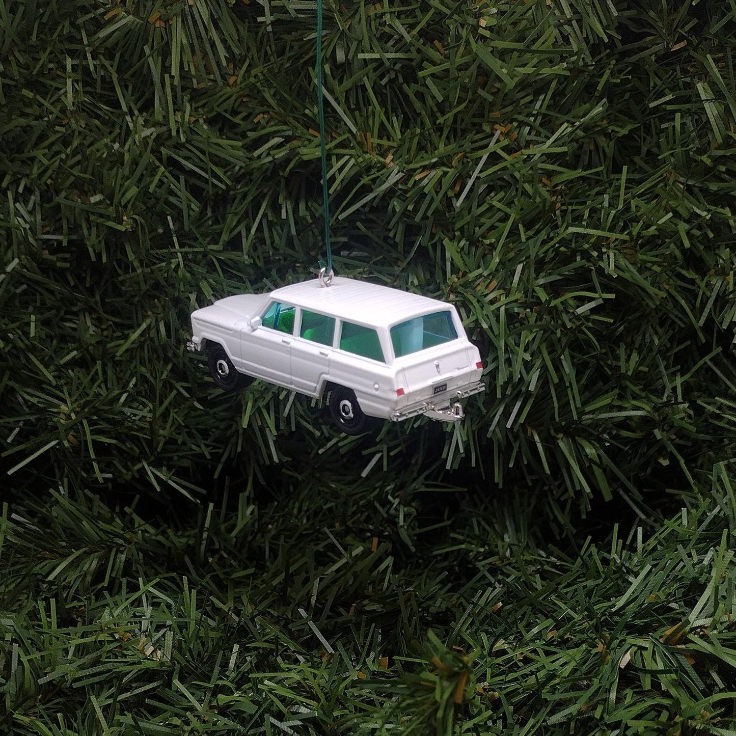 1964 JEEP WAGONEER Ornament Christmas Gift Idea Unique Xmas Tree Decoration 4x4 SUV White