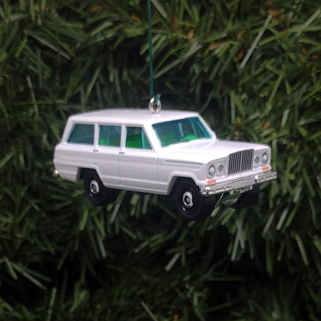 1964 JEEP WAGONEER Ornament Christmas Gift Idea Unique Xmas Tree Decoration 4x4 SUV White