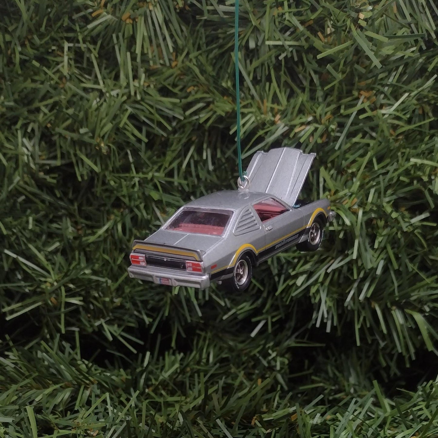 Plymouth 1976 Volare Road Runner Ornament Mopar Christmas Tree Decoration