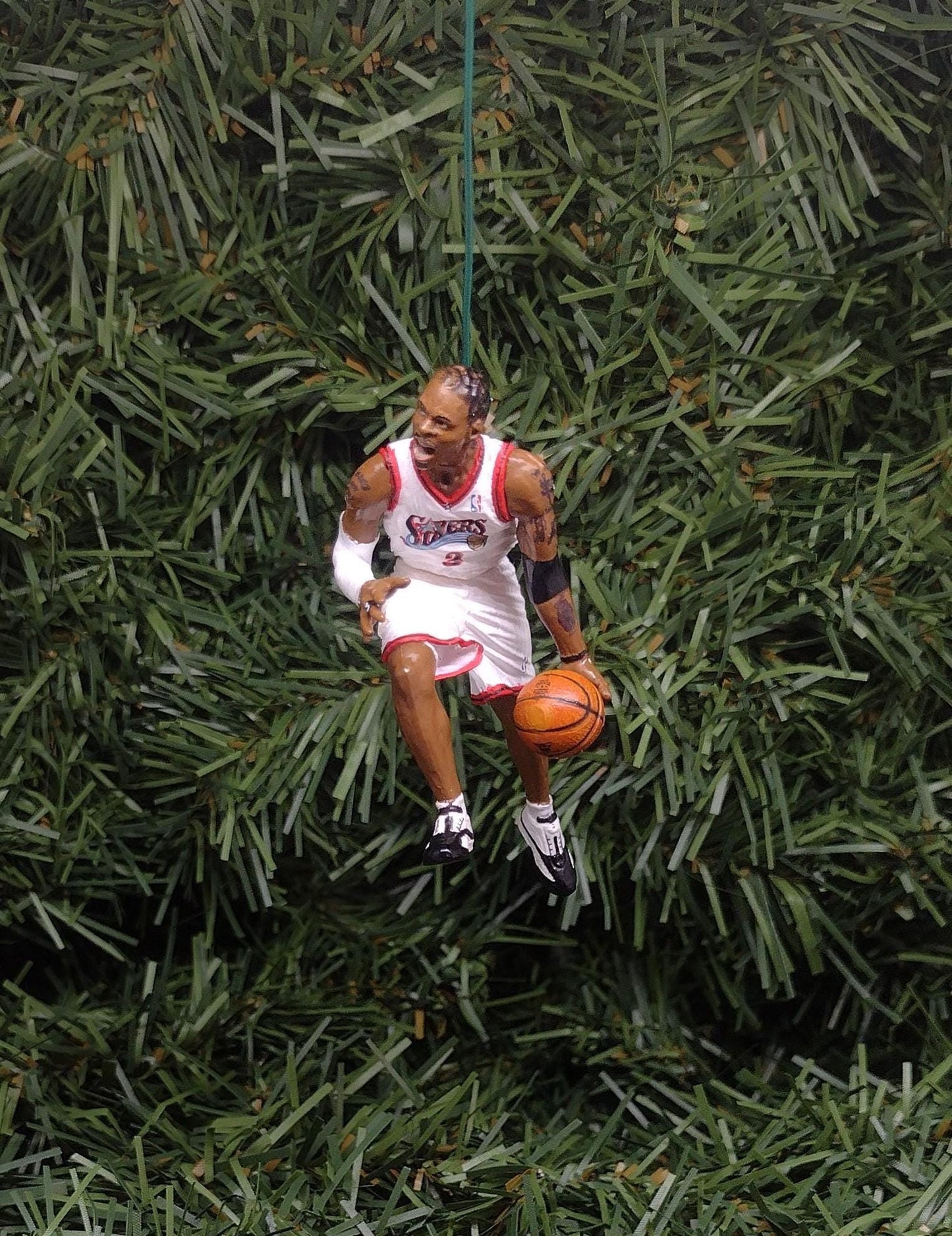 Allen Iverson 76ERS Ornament Christmas tree decoration unique Xmas gift Philadelphia Sixers 2.5 inch