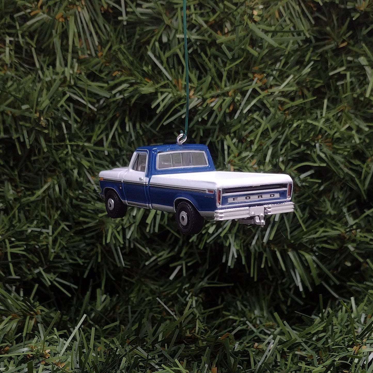 Ford F-150 Christmas Ornament 1976 F150 Ranger XLT Truck Unique Gift Xmas Tree Decoration 3 inch