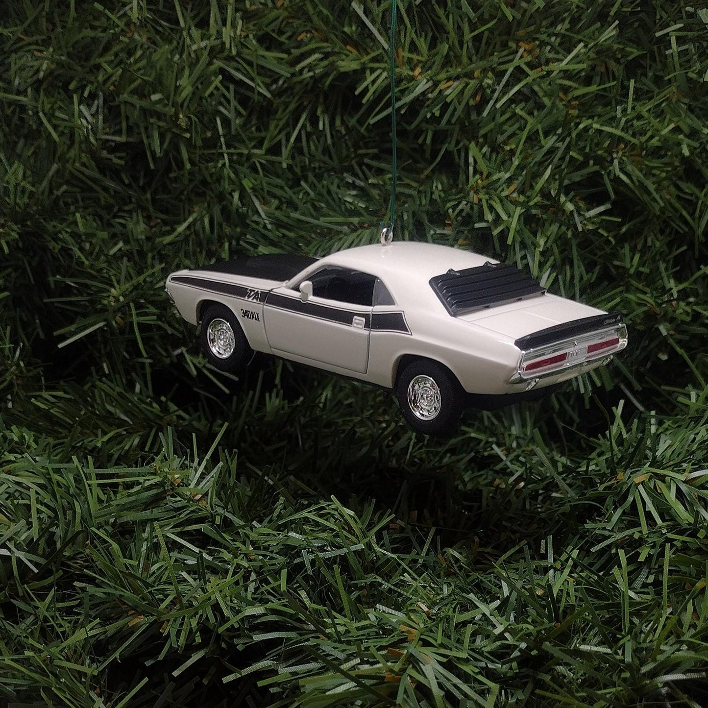 DODGE Challenger Ornament 1970 340 Six Pack Christmas Gift Unique Xmas Tree Decoration White