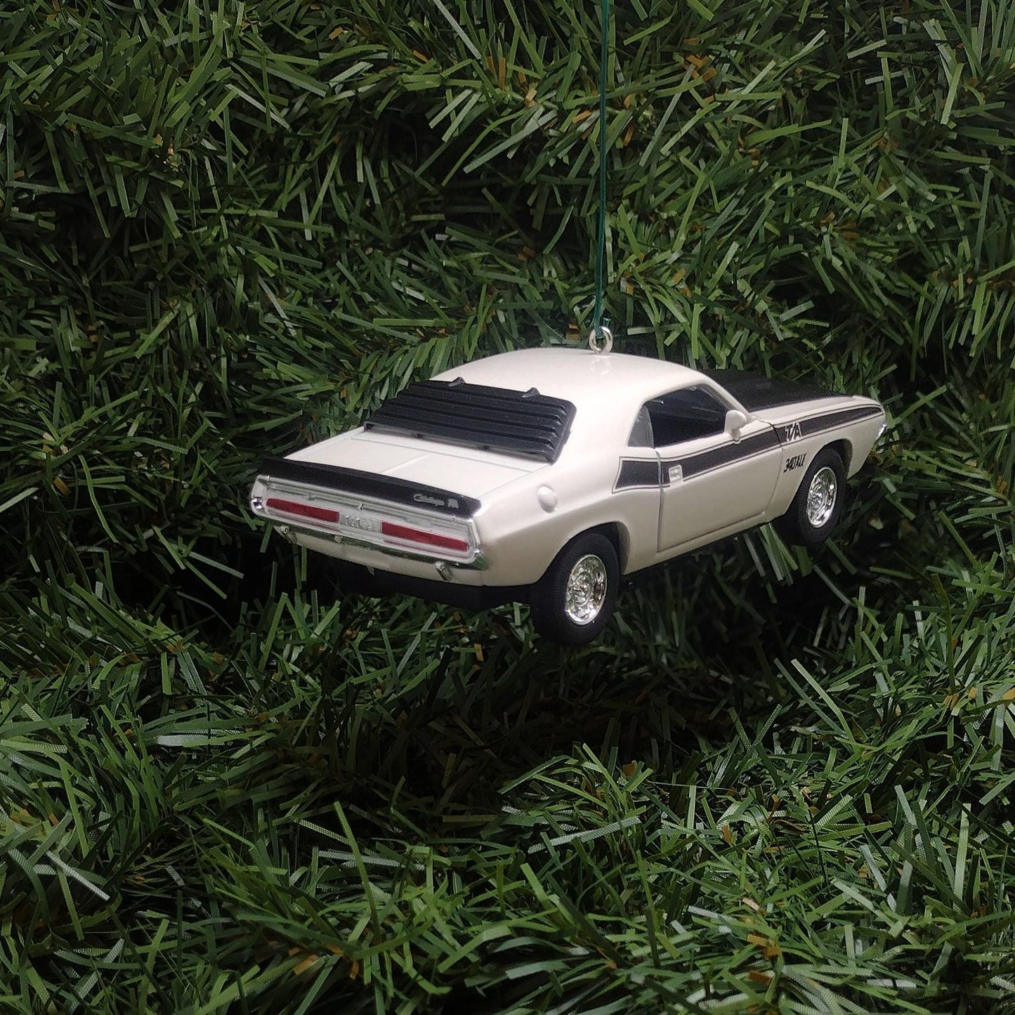 DODGE Challenger Ornament 1970 340 Six Pack Christmas Gift Unique Xmas Tree Decoration White