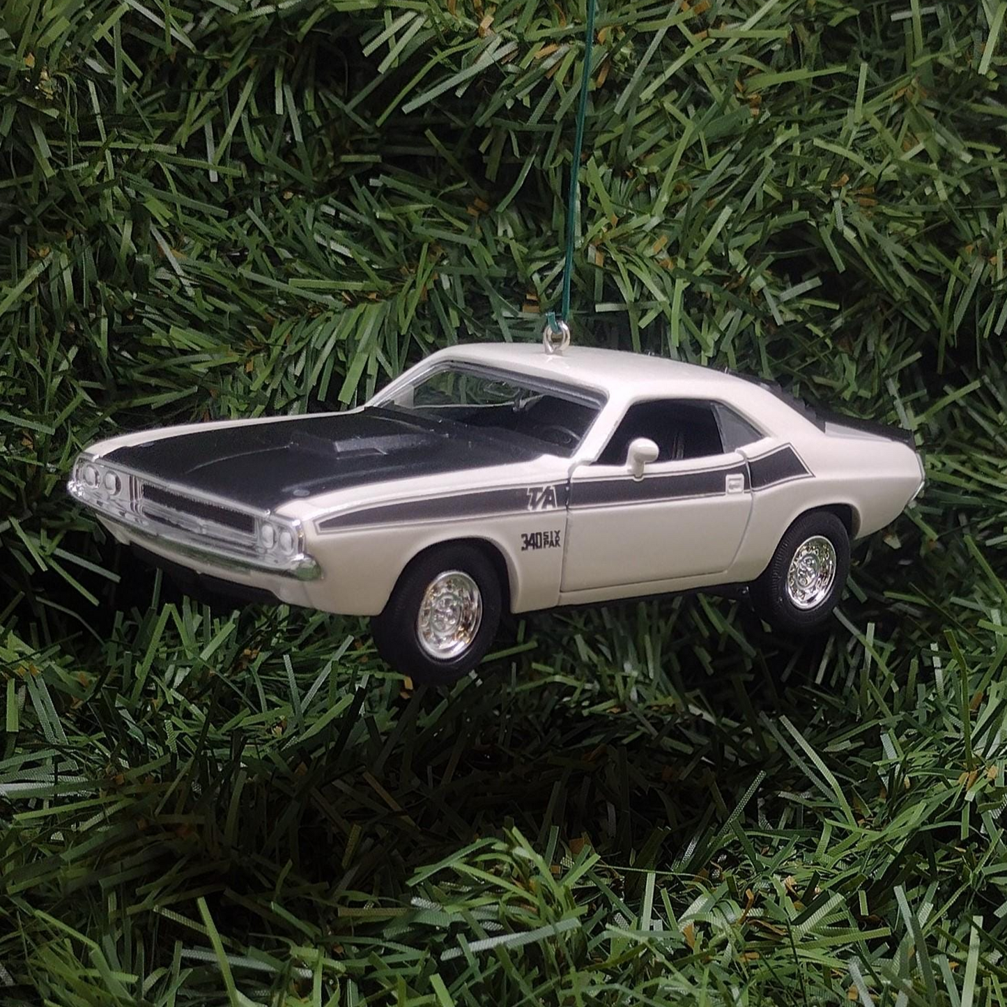 DODGE Challenger Ornament 1970 340 Six Pack Christmas Gift Unique Xmas Tree Decoration White
