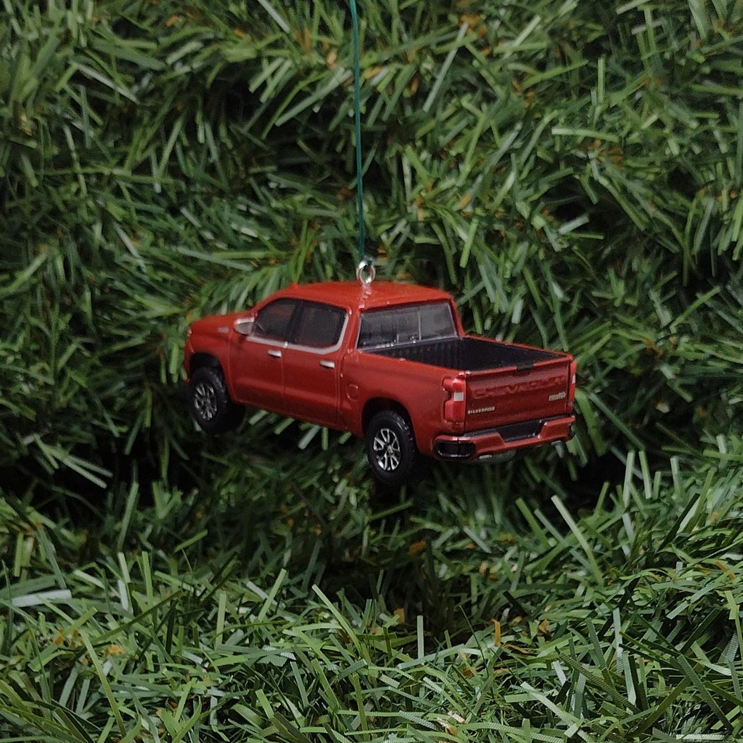 Chevy Silverado Ornament 2022-2024 Christmas tree decoration Chevrolet Pickup Truck 2023 Unique Xmas Tree Decoration G