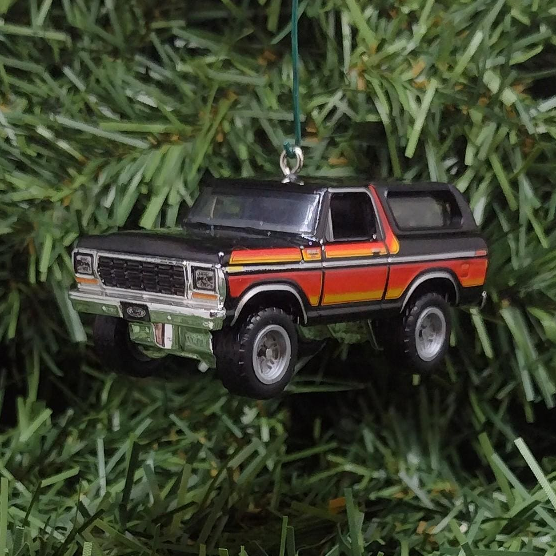 FORD 1978 BRONCO Christmas Ornament Unique Gift Idea 4X4 SUV Xmas Decoration 2.5 inch