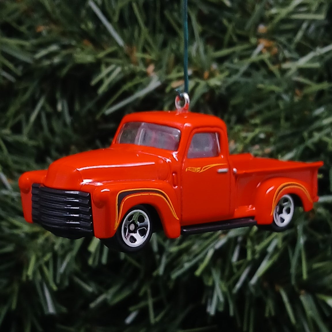 Chevy 1952 Truck Ornament Christmas Gift Xmas Tree Decoration Chevrolet Pickup Red White