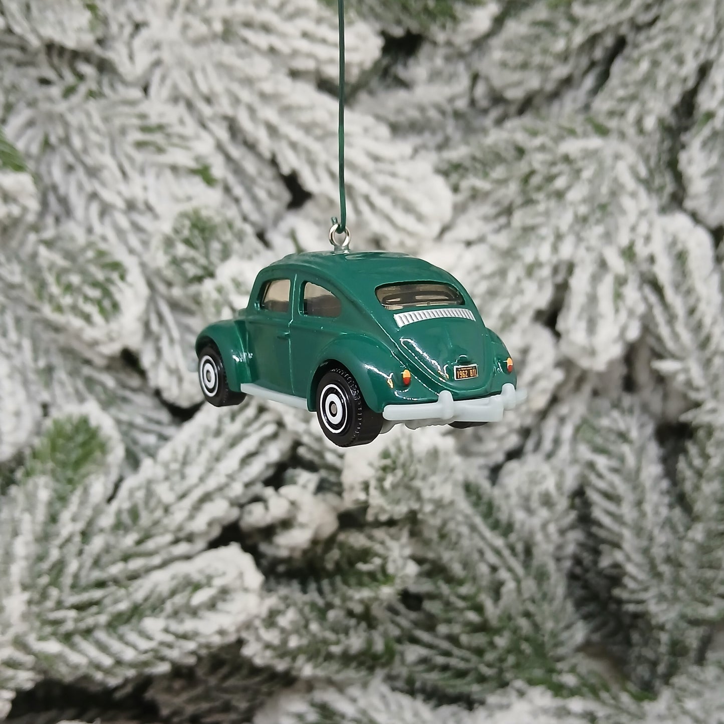 VW Beetle 1962 Christmas Ornament Gift Idea Volkswagen Green Xmas Tree Decoration Licensed