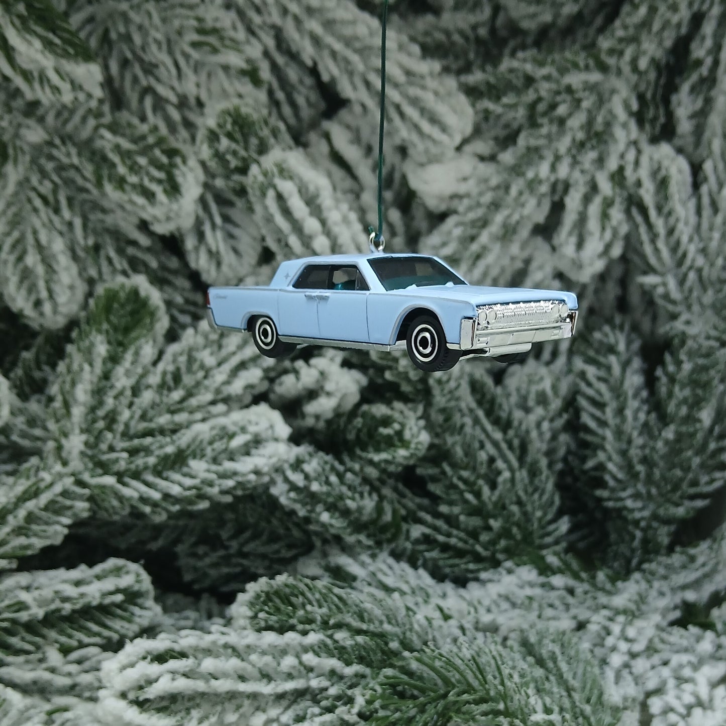 LINCOLN CONTINENTAL 1964 Christmas Tree Decoration Xmas Gift White Blue 1961-1969 (Copy)