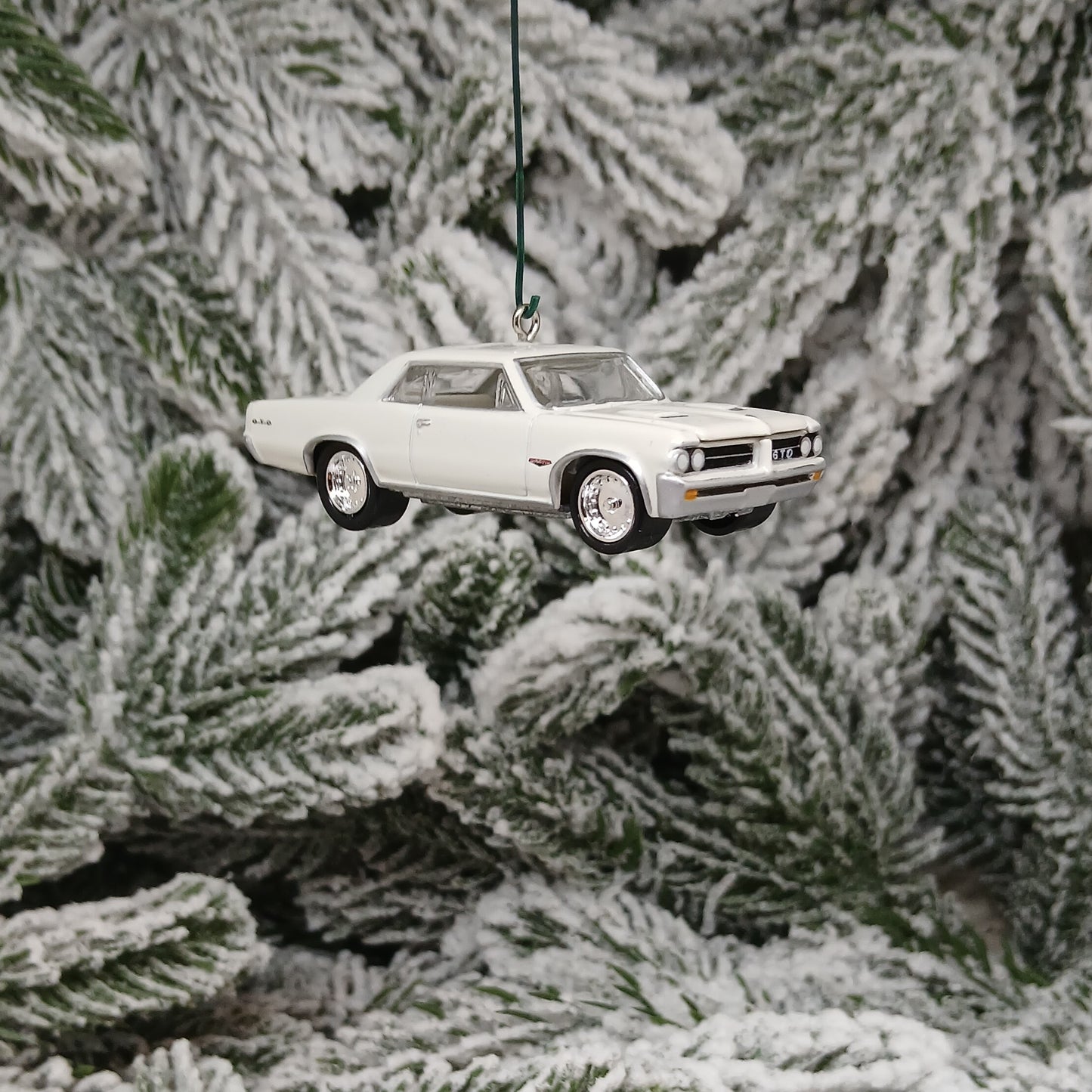 Pontiac 1964 GTO Ornament Christmas Gift Xmas Tree Decoration Classic Muscle Car White