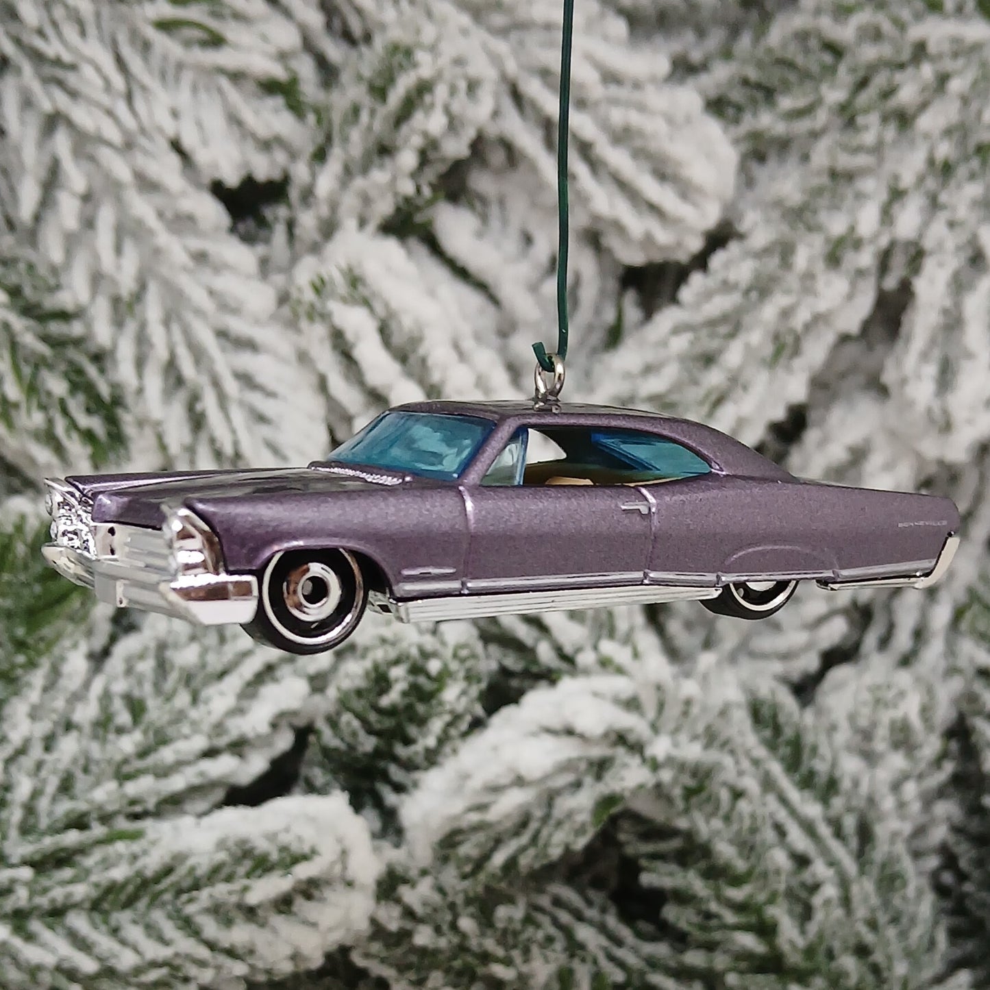 Pontiac 1965 Bonneville Ornament Christmas Gift Xmas Tree Decoration Classic Car Iris Mist
