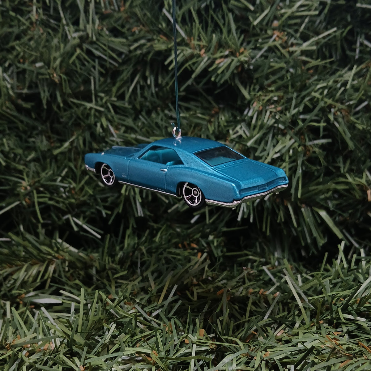 BUICK 1966 RIVIERA Ornament Christmas Decoration Unique Gift Idea Classic Car Teal Blue