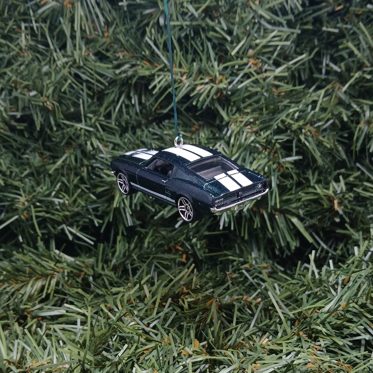 Ford 1967 Mustang Ornament Christmas Gift Unique Xmas Tree Decoration Green Black