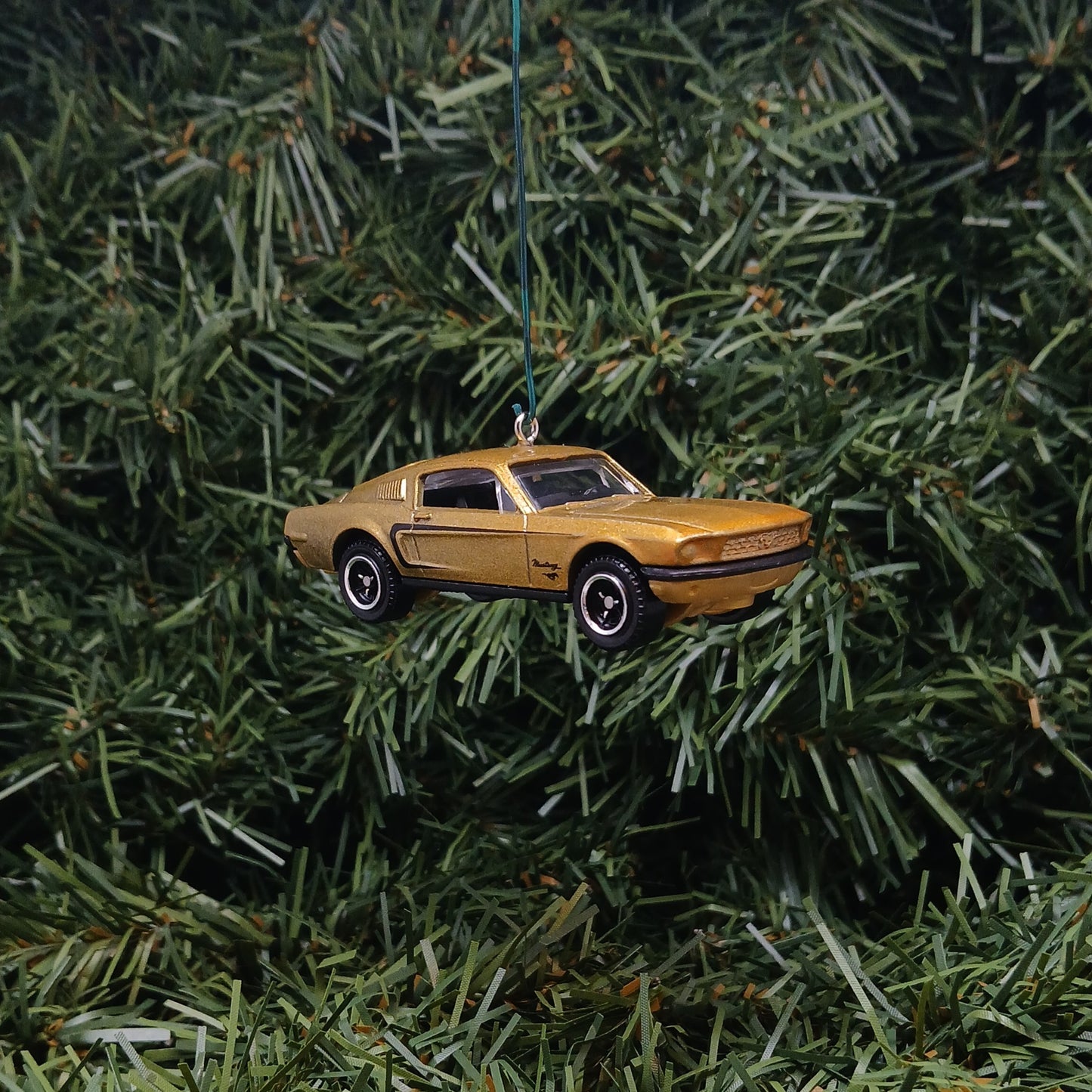 Ford Mustang 1968 Fastback Ornament Christmas Gift Unique Xmas Tree Decoration Blue Gold