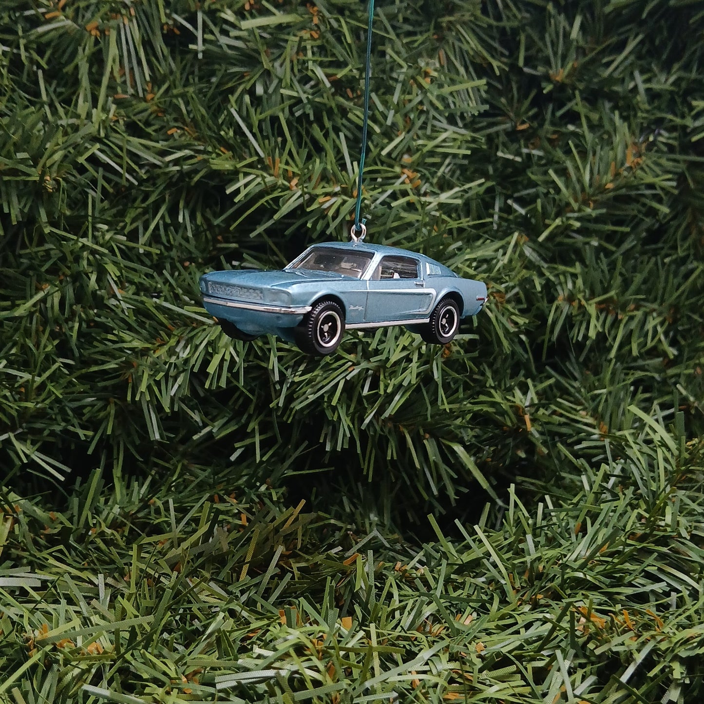 Ford Mustang 1968 Fastback Ornament Christmas Gift Unique Xmas Tree Decoration Blue Gold