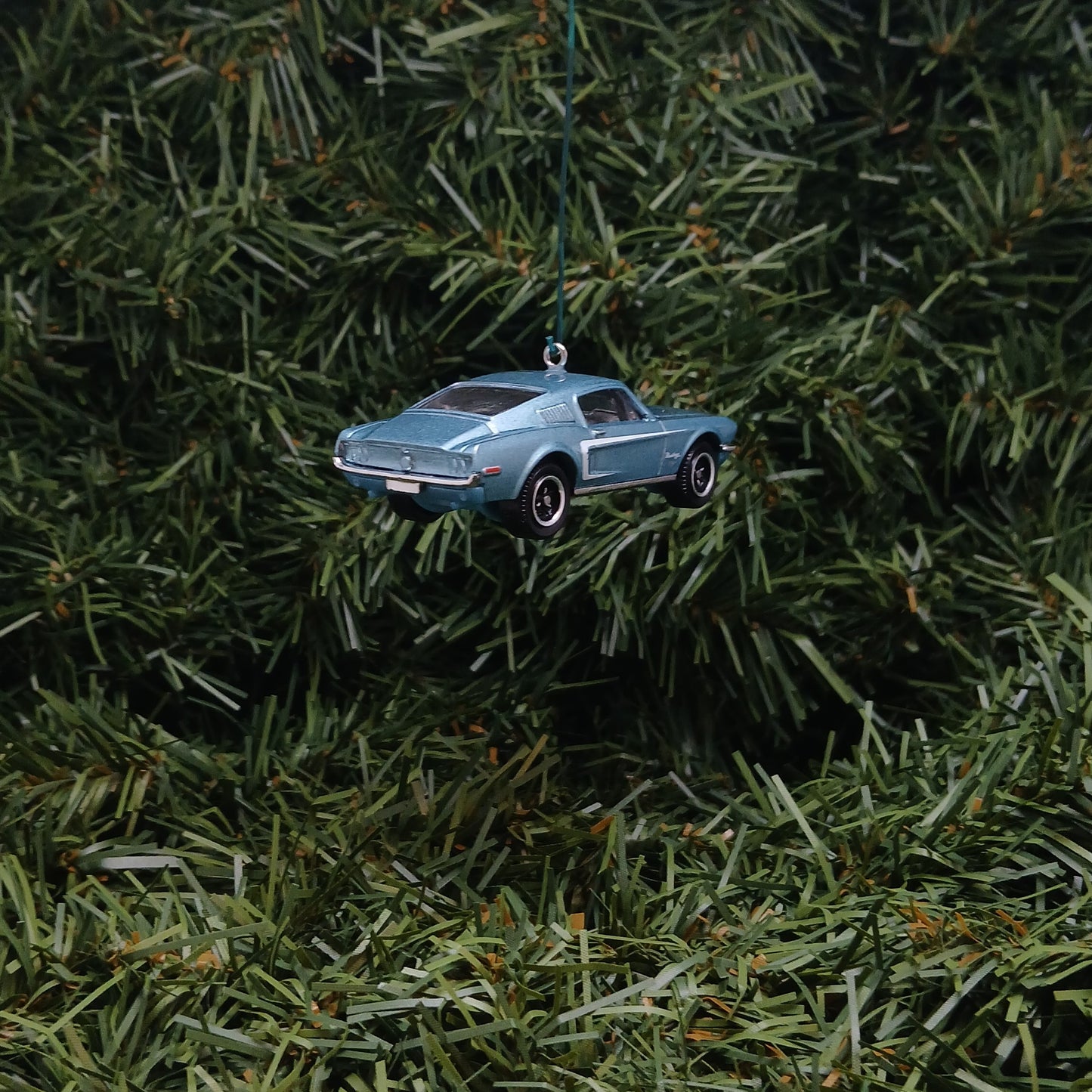 Ford Mustang 1968 Fastback Ornament Christmas Gift Unique Xmas Tree Decoration Blue Gold