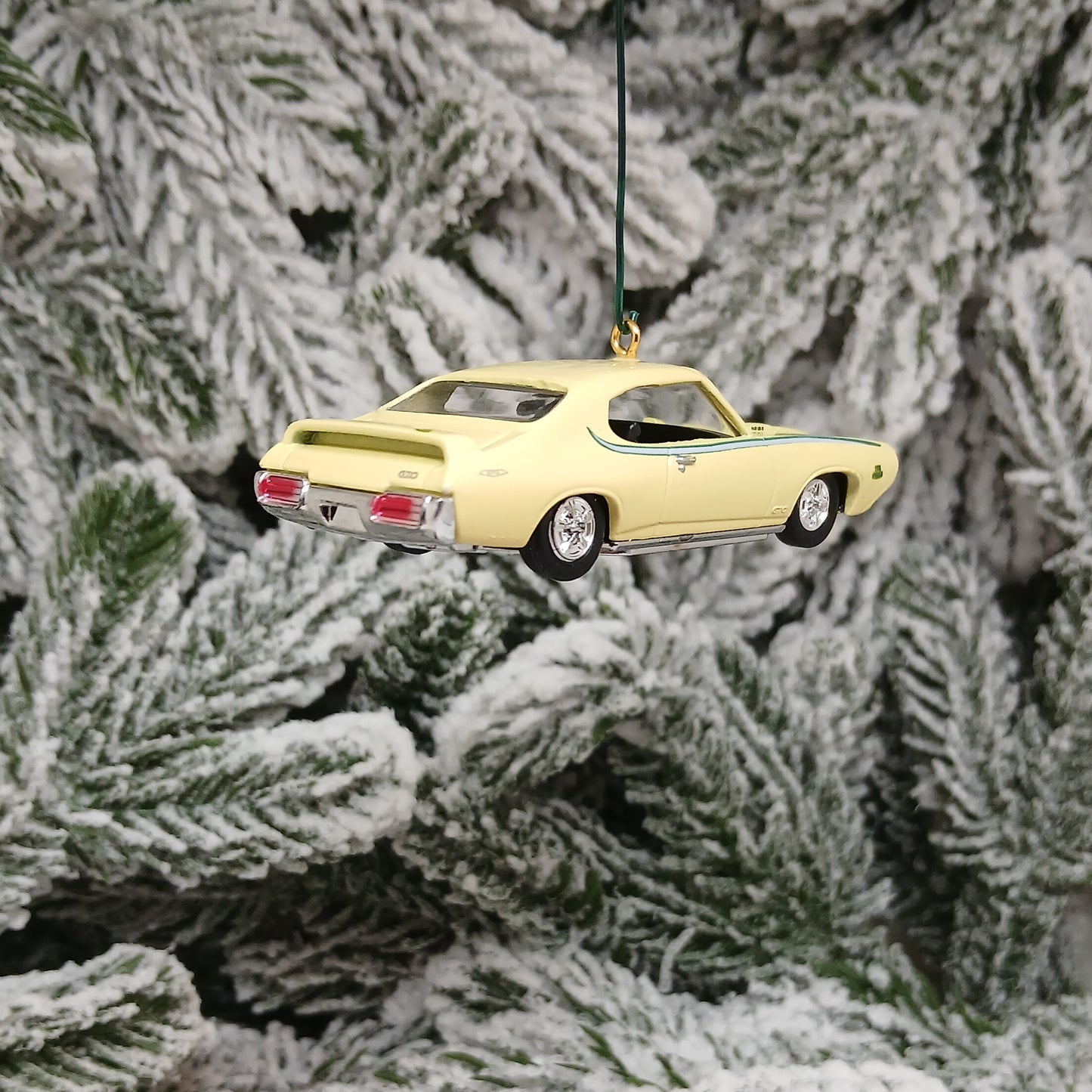 PONTIAC 1969 GTO Ornament Christmas Tree Decoration Unique Gift The Judge Yellow