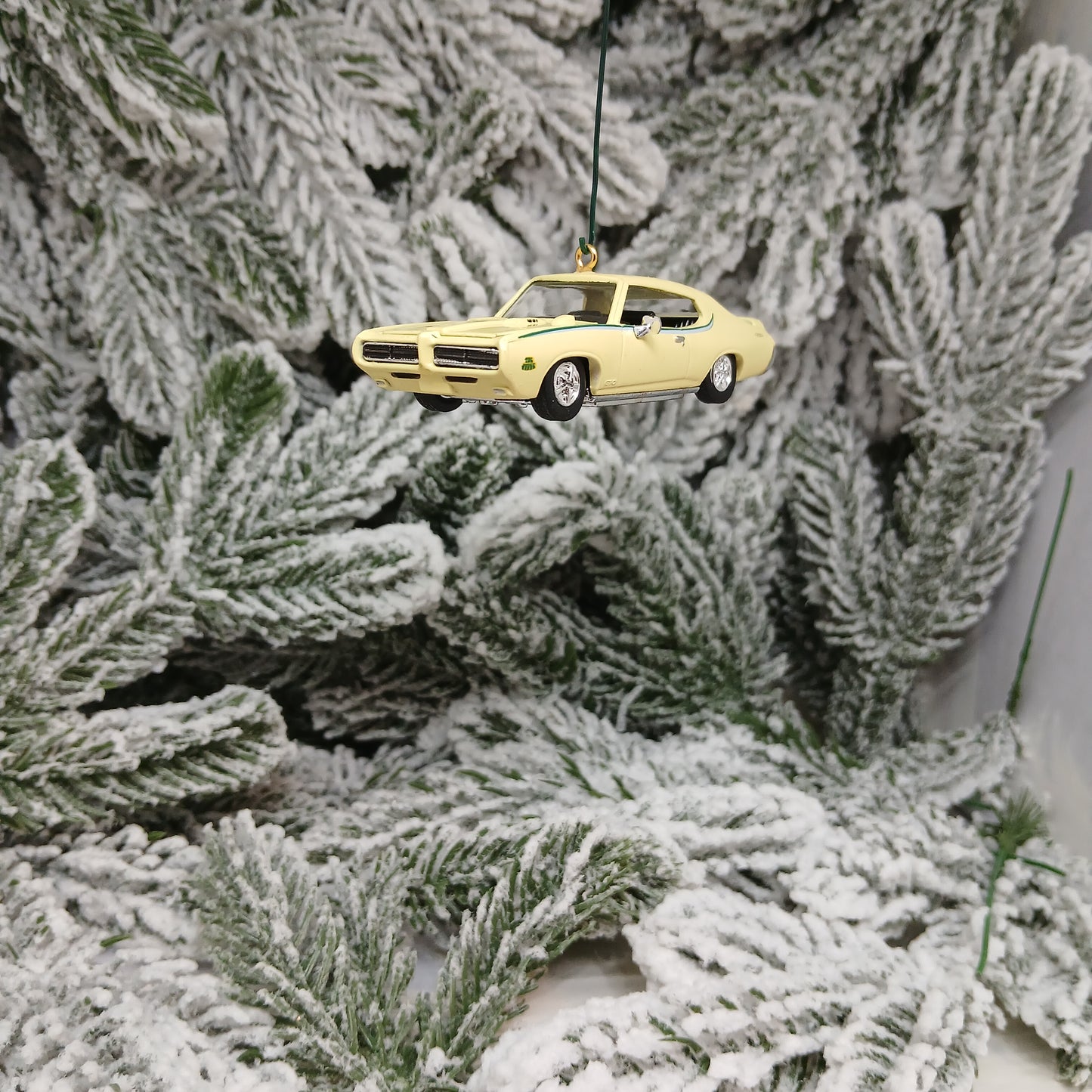 PONTIAC 1969 GTO Ornament Christmas Tree Decoration Unique Gift The Judge Yellow