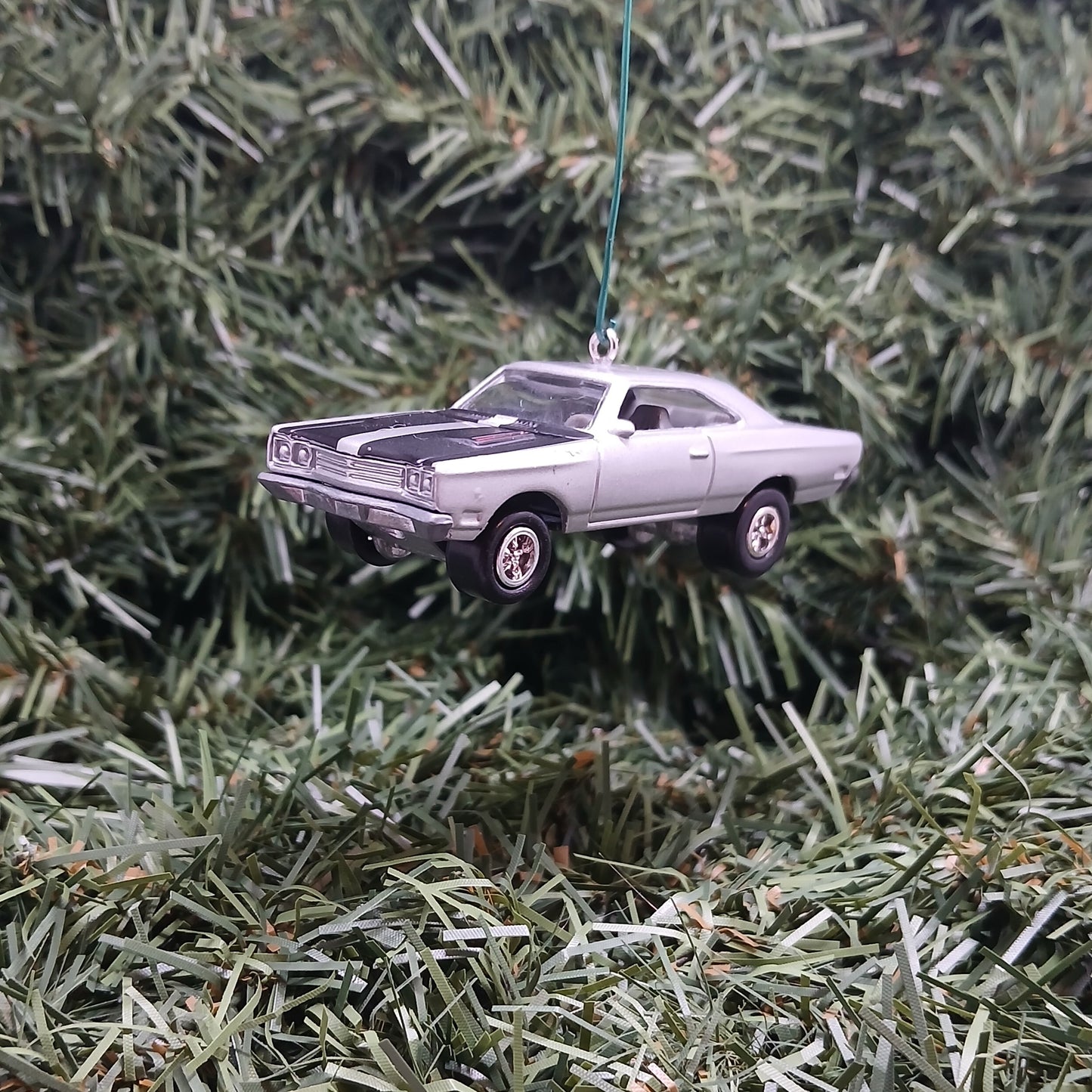 Plymouth Roadrunner Ornament 1969 Mopar Christmas Tree Decoration Gift Classic Car (Copy)