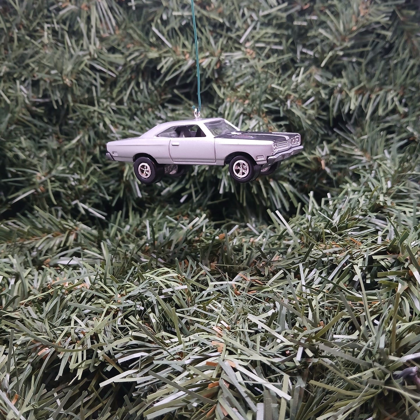 Plymouth Roadrunner Ornament 1969 Mopar Christmas Tree Decoration Gift Classic Car (Copy)