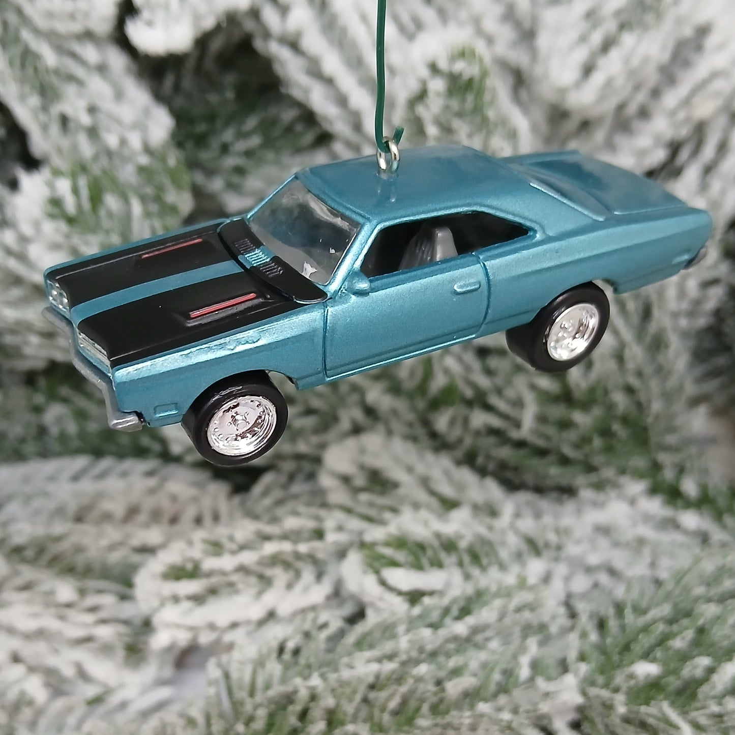 Plymouth Roadrunner Ornament 1969 Mopar Christmas Tree Decoration Gift Classic Car (Copy)