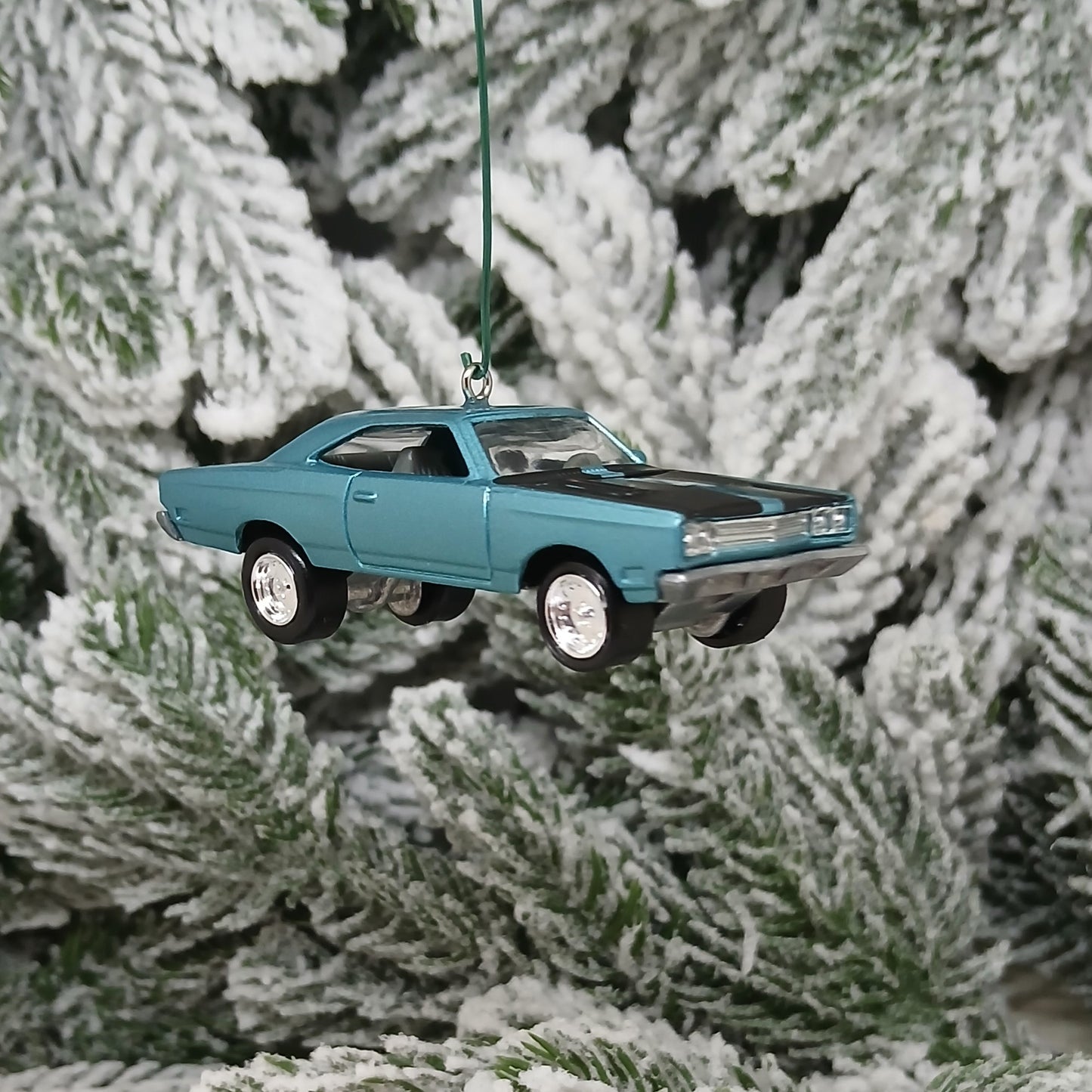 Plymouth Roadrunner Ornament 1969 Mopar Christmas Tree Decoration Gift Classic Car (Copy)