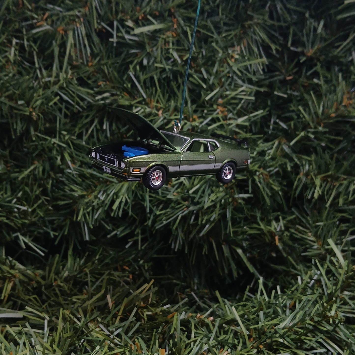 Ford 1973 Mustang Mach 1 Ornament Christmas Gift Xmas Tree Decoration Ivy Bronze Poly