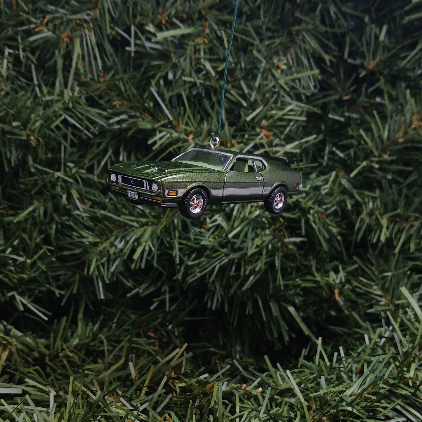 Ford 1973 Mustang Mach 1 Ornament Christmas Gift Xmas Tree Decoration Ivy Bronze Poly