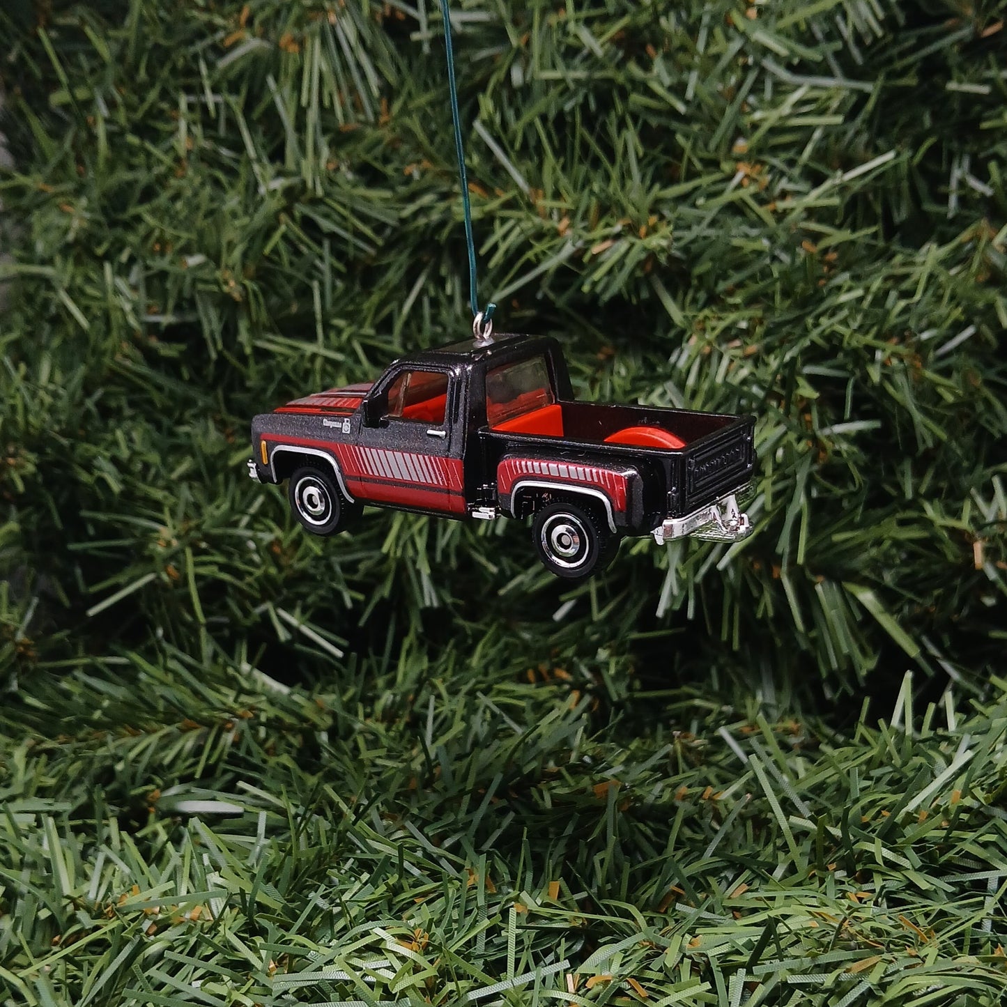Chevy 1975 Truck Ornament Christmas Gift Idea Chevrolet Stepside Pickup Xmas Tree Decoration Black