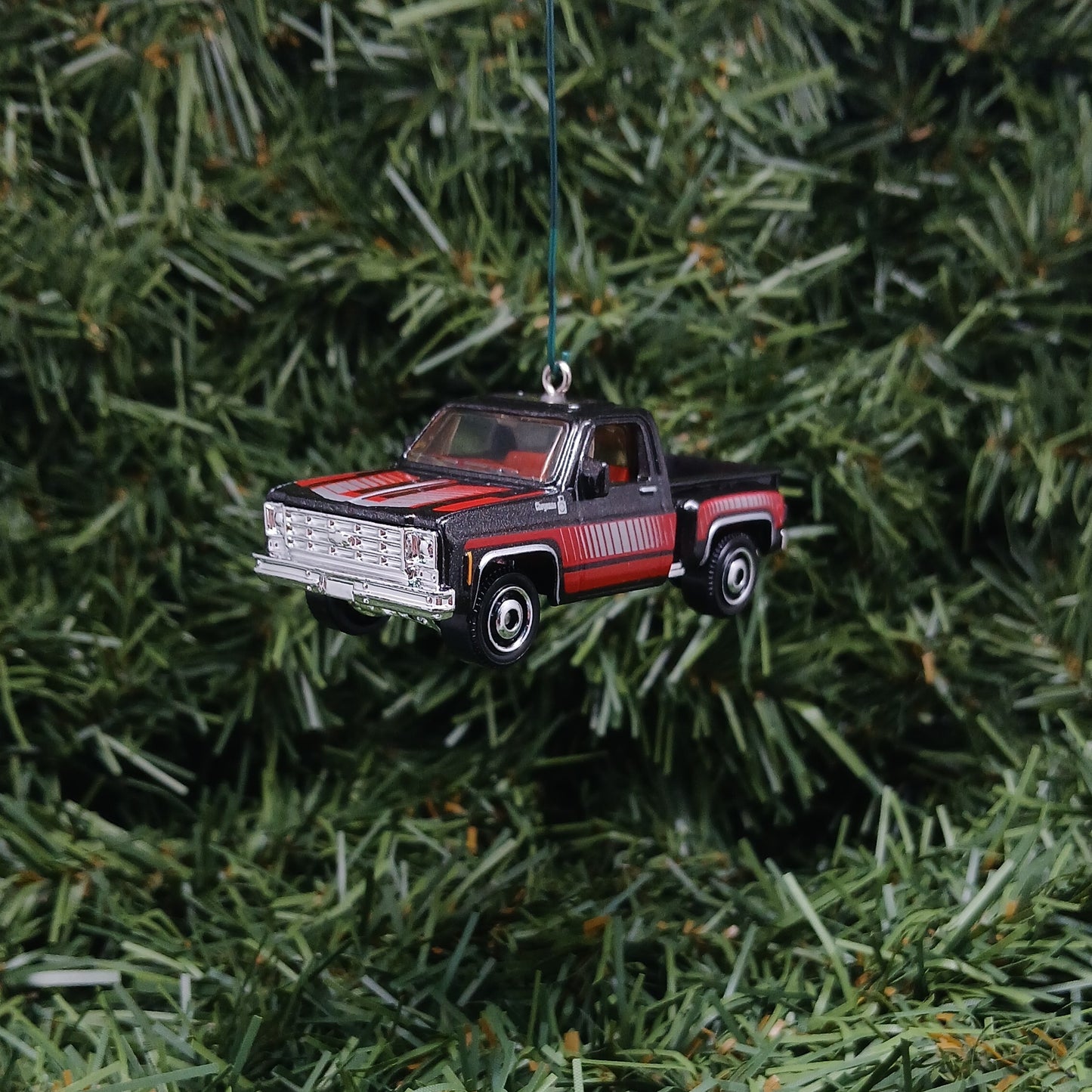 Chevy 1975 Truck Ornament Christmas Gift Idea Chevrolet Stepside Pickup Xmas Tree Decoration Black