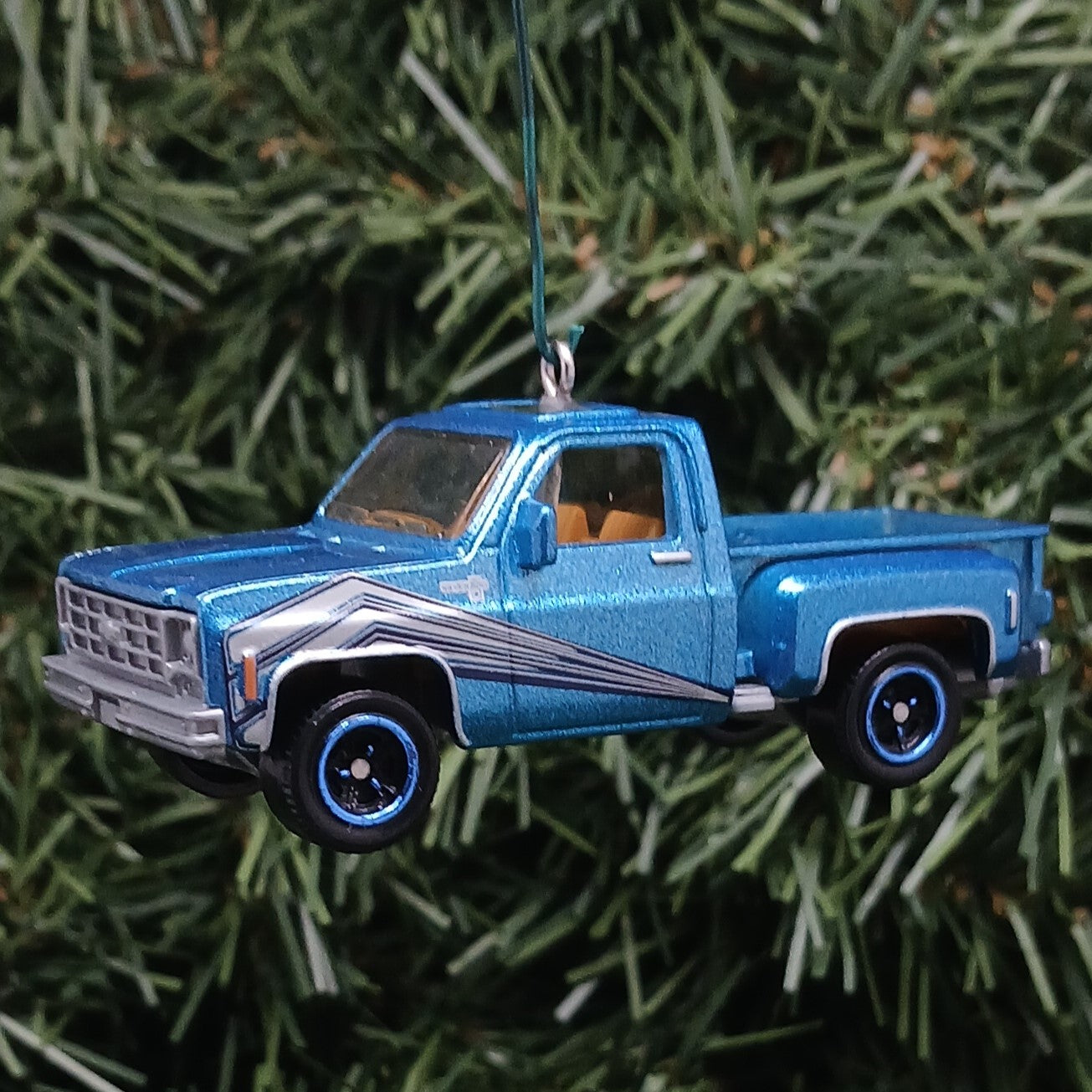 Chevy 1975 Truck Ornament Christmas Gift Idea Chevrolet Stepside Pickup Xmas Tree Decoration Blue