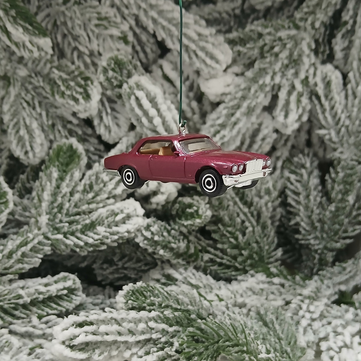 JAGUAR XJ6 1977 Ornament Christmas Gift Idea 1973-1979 Jag Series II Blue Maroon