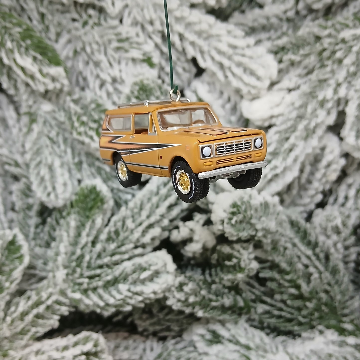 International 1979 Scout II Christmas Ornament Unique Gift Idea Xmas Tree Decoration Rallye Gold