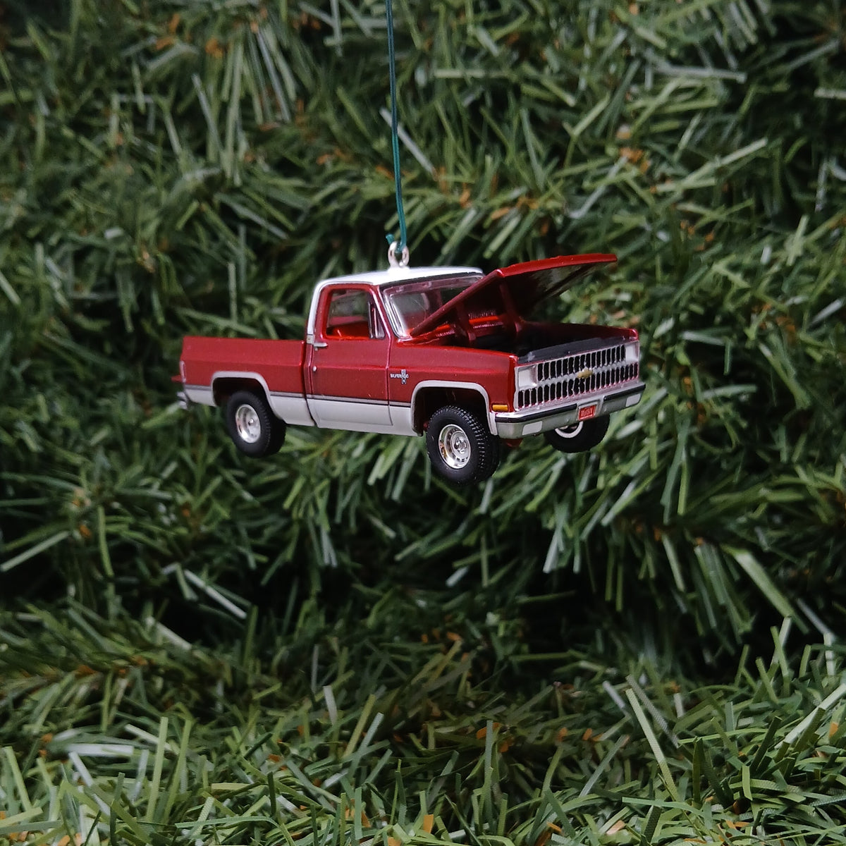 Chevy 1981 C-10 Silverado Ornament Christmas Gift Chevrolet Fleetside Short Bed Truck Red White