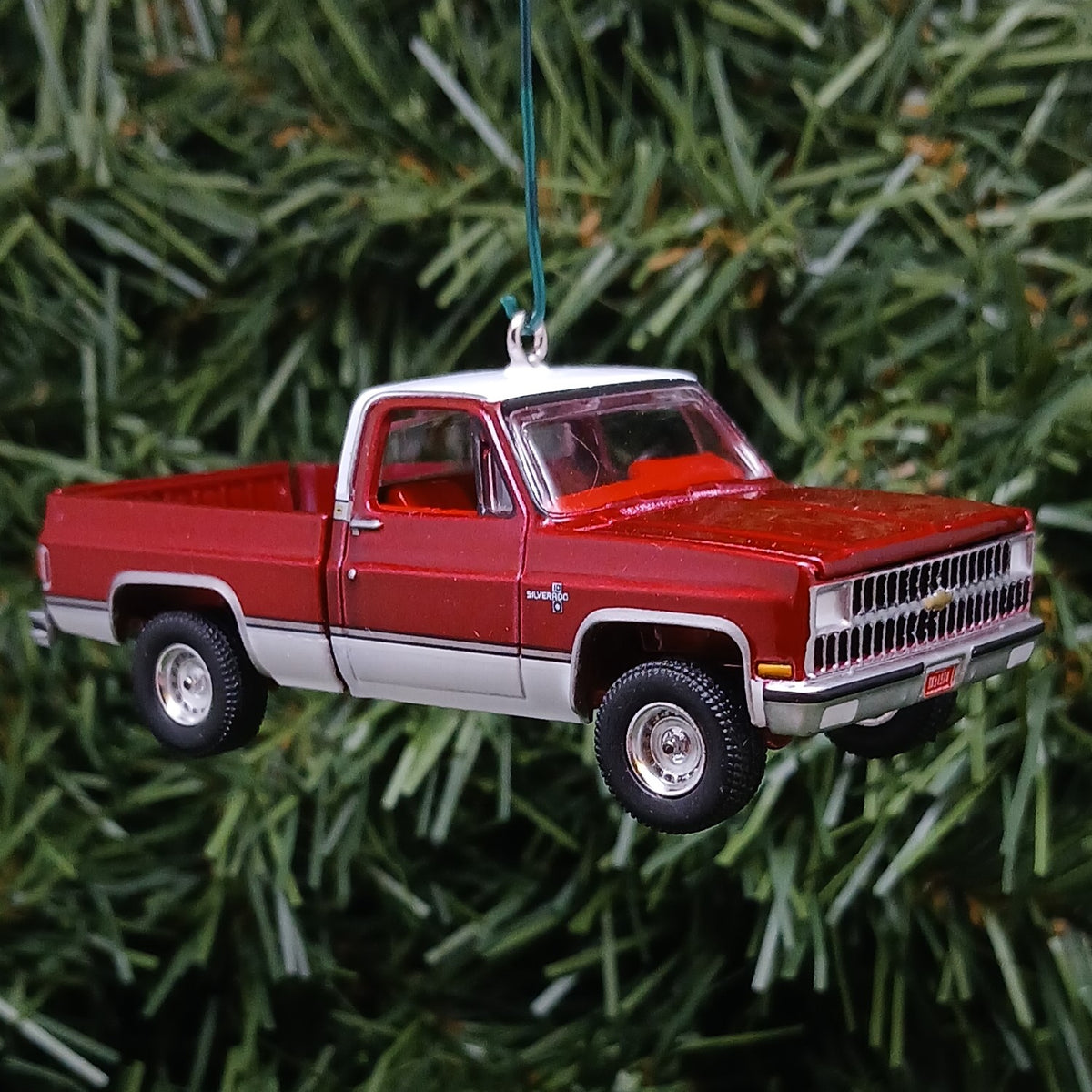 Chevy 1981 C-10 Silverado Ornament Christmas Gift Chevrolet Fleetside Short Bed Truck Red White