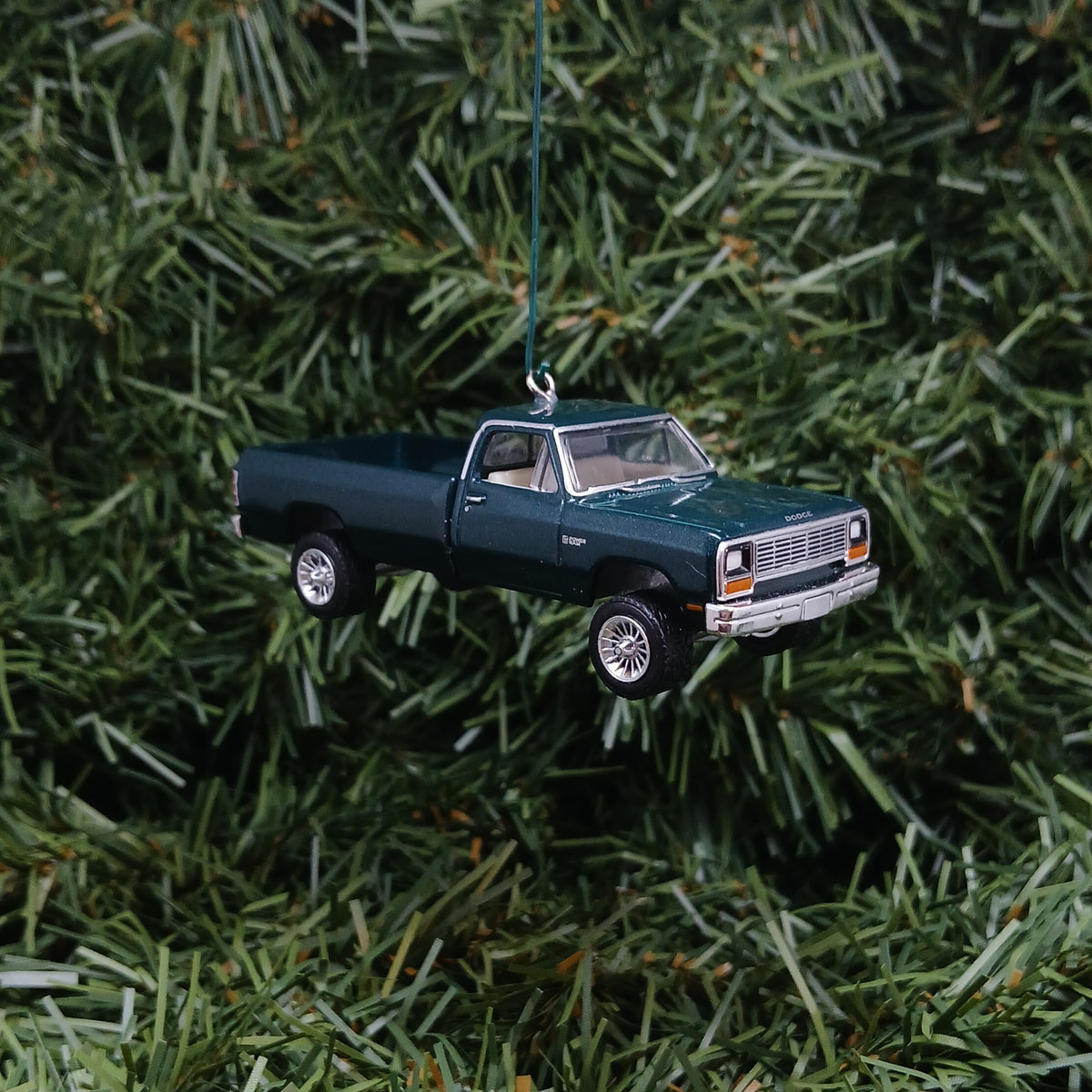 Dodge 1982 Ram Ornament W250 Power Wagon Christmas Gift Xmas Tree Decoration Green