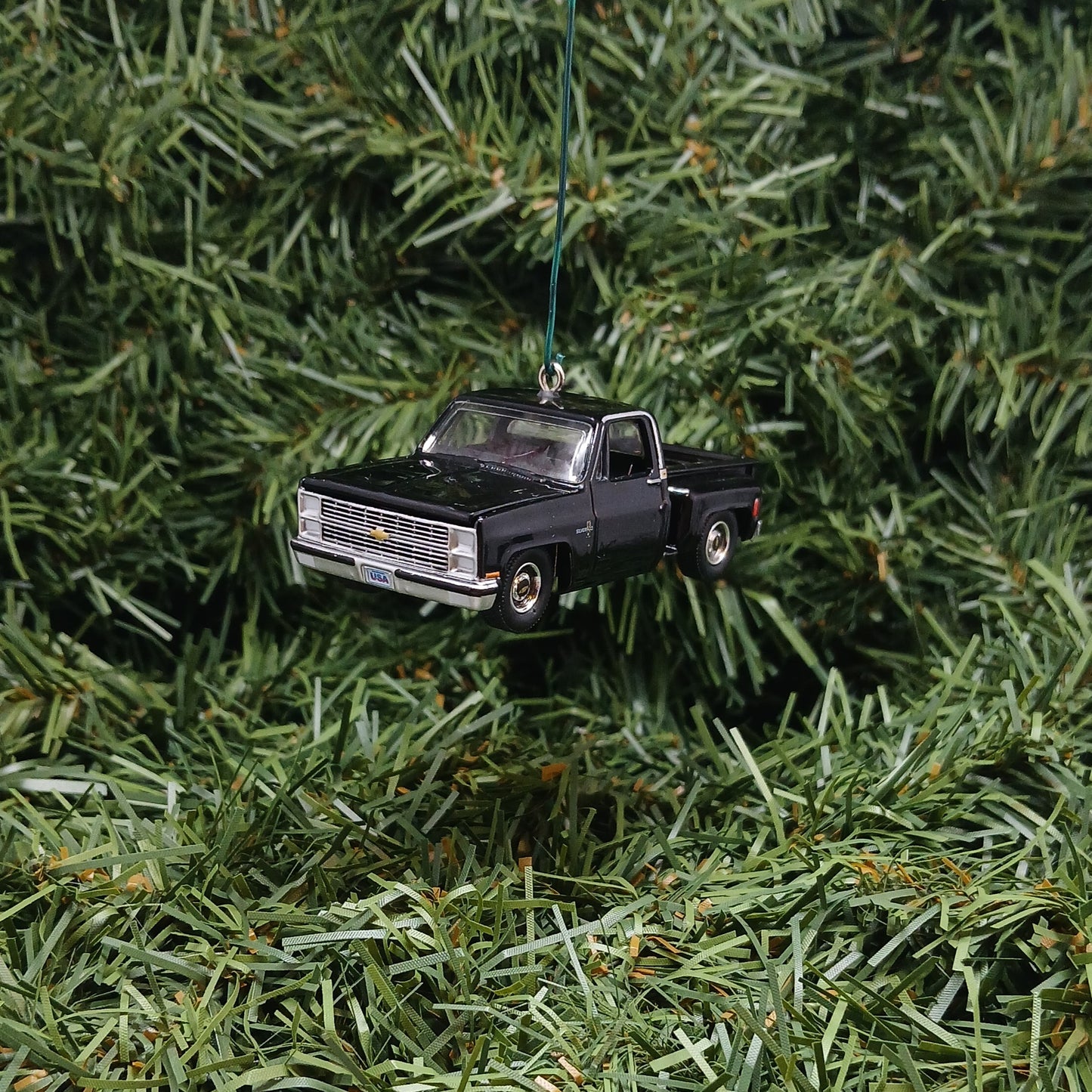 Chevy 1983 Silverado Ornament Christmas Gift Chevrolet Stepside Truck Black