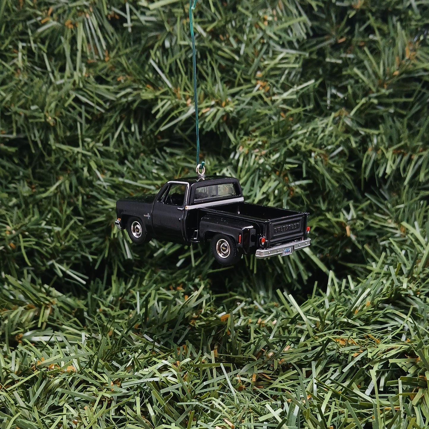 Chevy 1983 Silverado Ornament Christmas Gift Chevrolet Stepside Truck Black