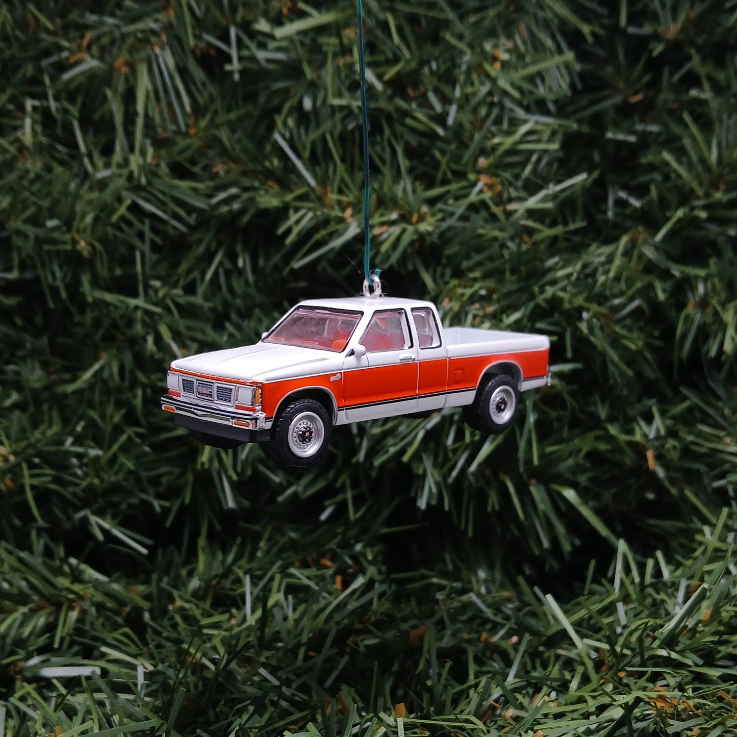 GMC 1984 S-15 Truck Ornament Christmas Gift General Motors Sierra Classic 1982-1993 S15 Red White