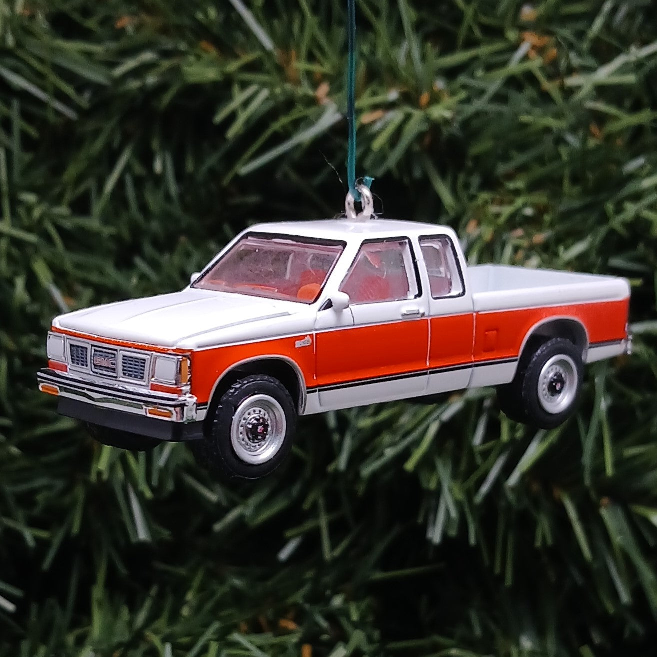 GMC 1984 S-15 Truck Ornament Christmas Gift General Motors Sierra Classic 1982-1993 S15 Red White