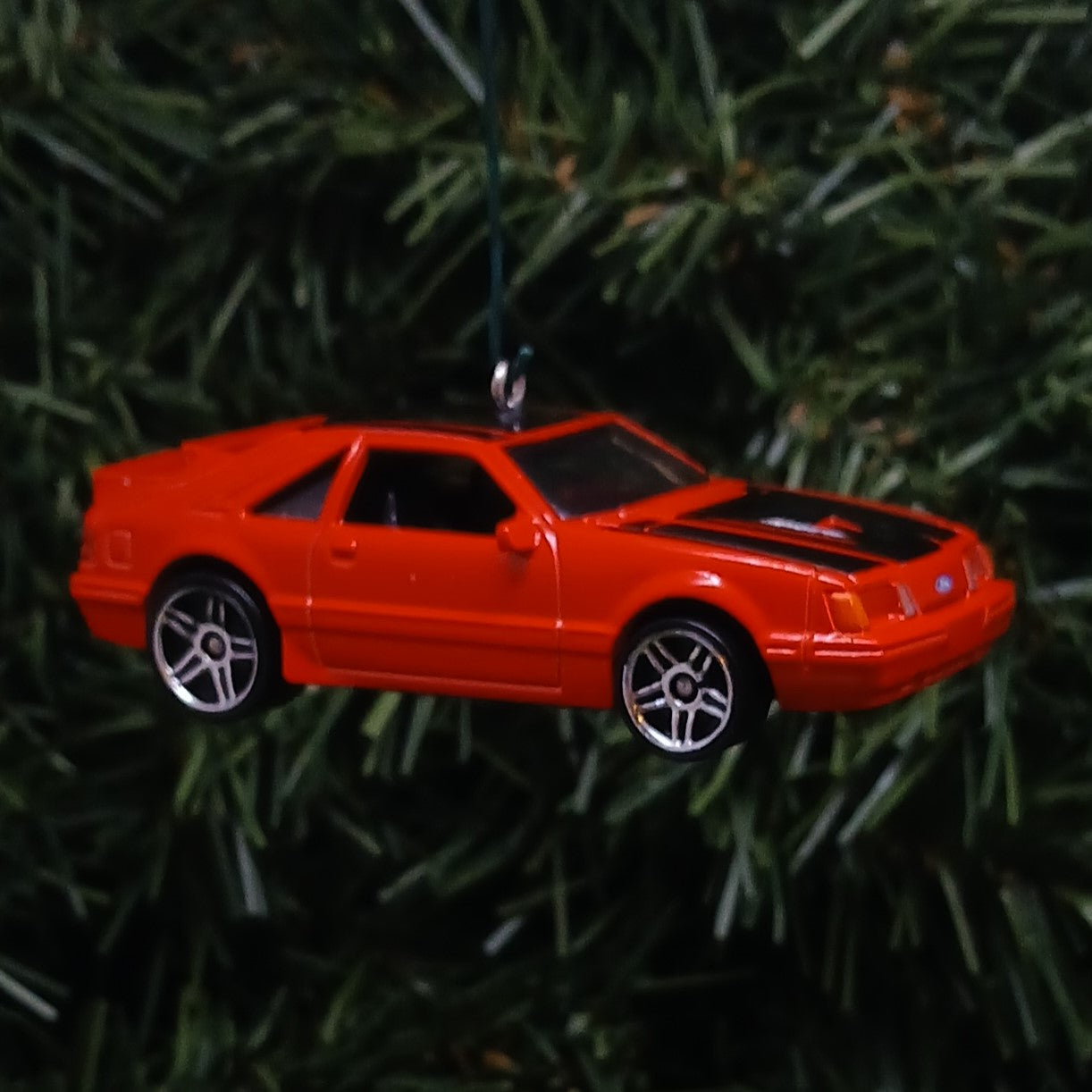 Ford Mustang 1984 SVO Christmas Ornament Gift Xmas Tree Decoration Red 1985 1986