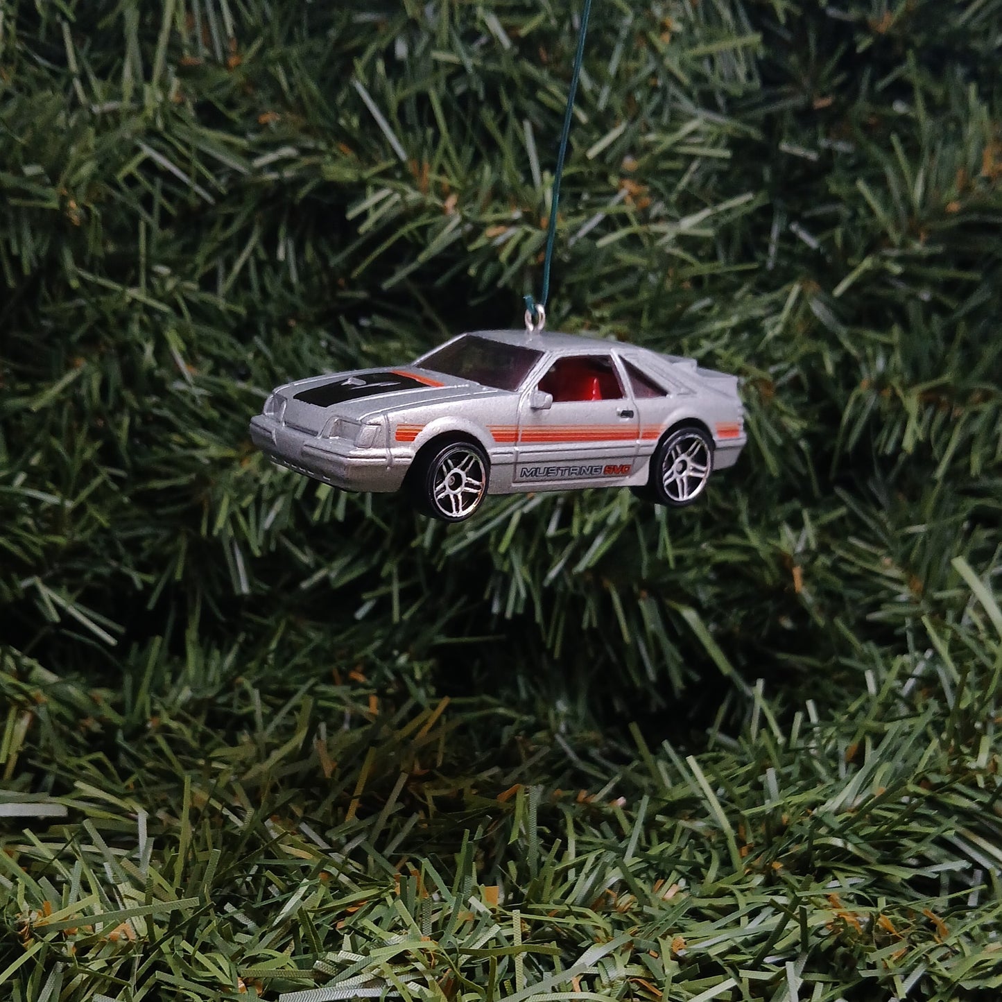 Ford Mustang 1984 SVO Christmas Ornament Gift Xmas Tree Decoration Silver 1985 1986
