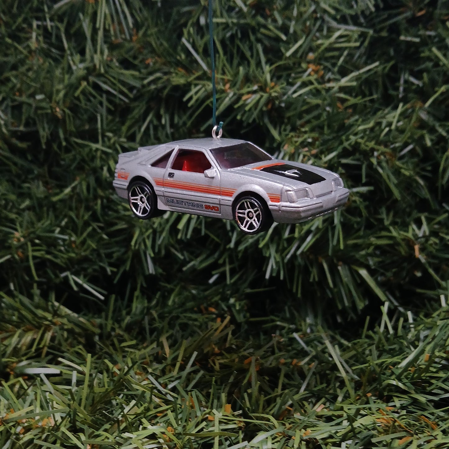 Ford Mustang 1984 SVO Christmas Ornament Gift Xmas Tree Decoration Silver 1985 1986